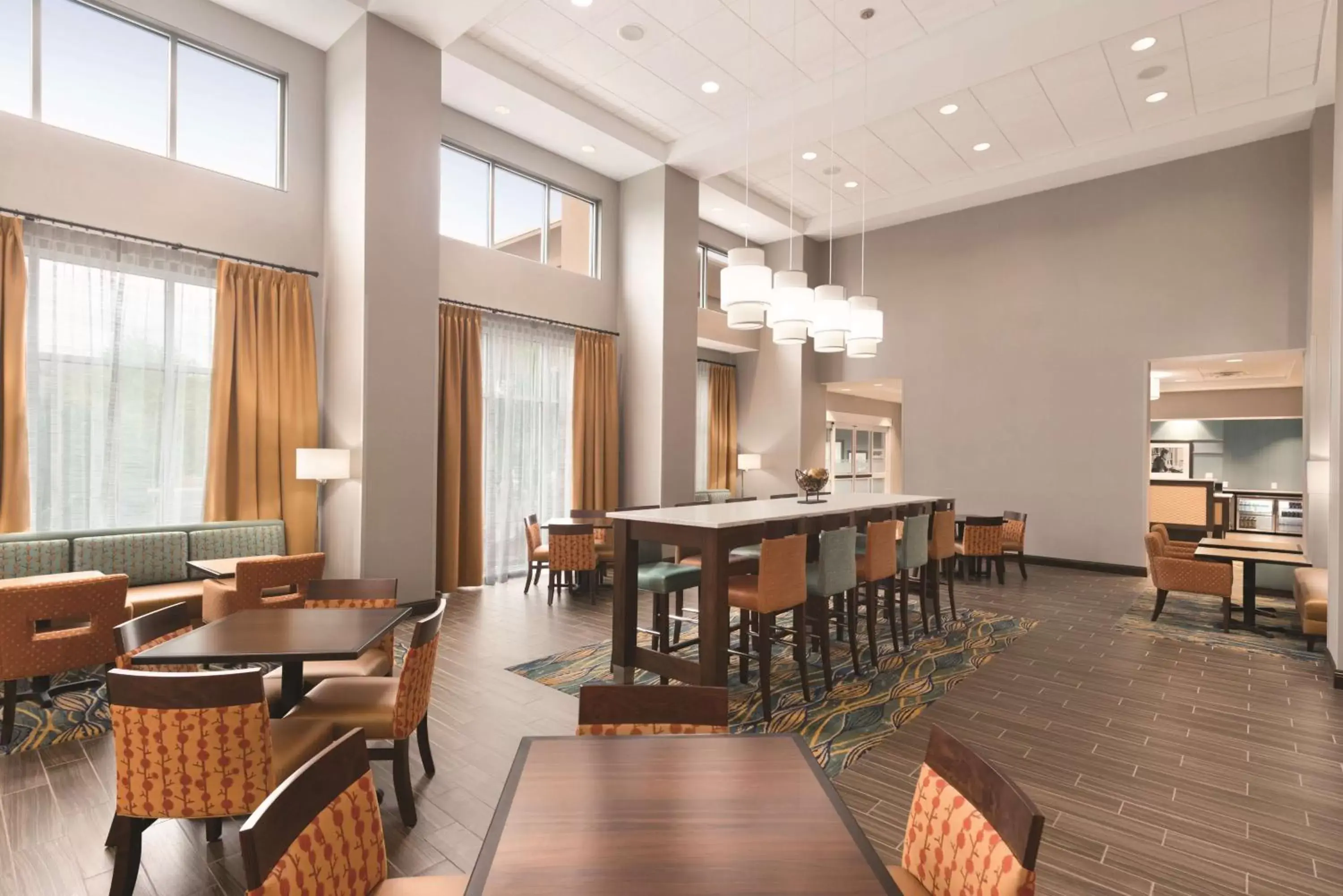 Lobby or reception, Restaurant/Places to Eat in Hampton Inn & Suites - DeLand