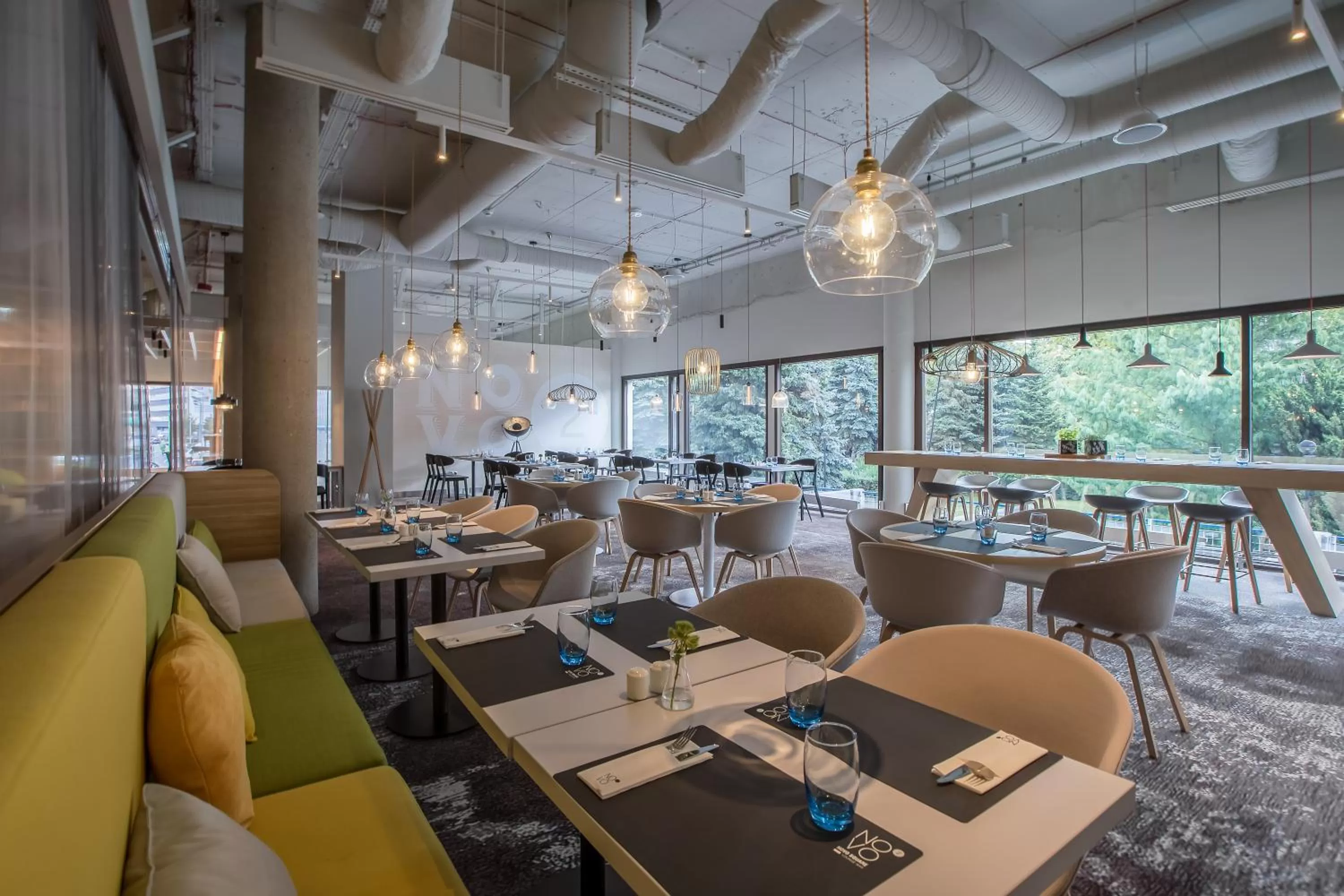 Restaurant/places to eat in Novotel Wrocław Centrum