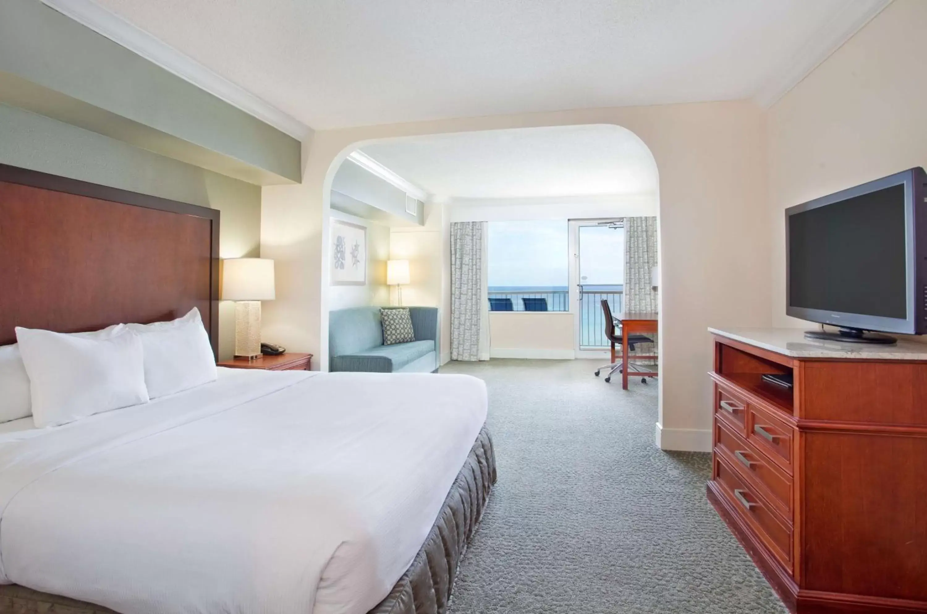 Three-Bedroom Suite with Gulf View in Hilton Pensacola Beach Three-Bedroom Suite with Gulf View in Hilton Pensacola Beach