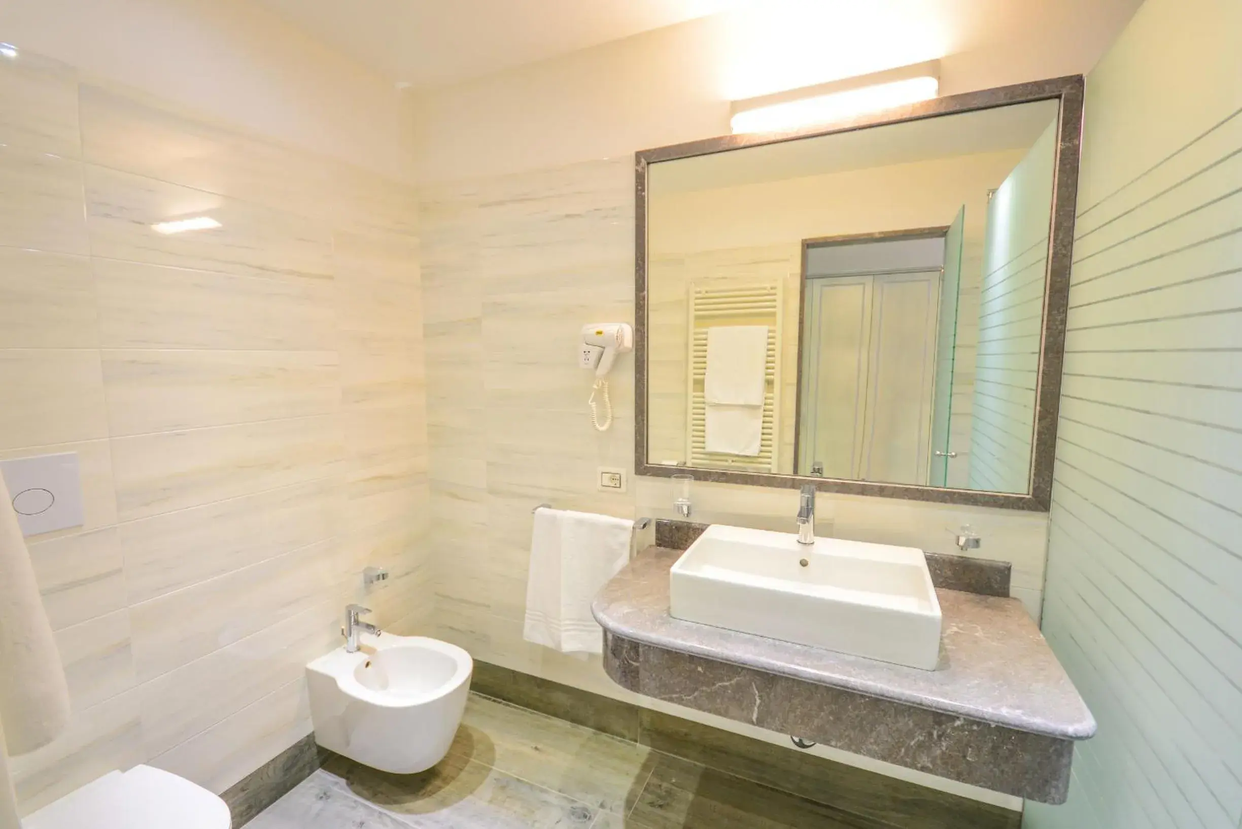 Bathroom in Villa Paradiso Suite
