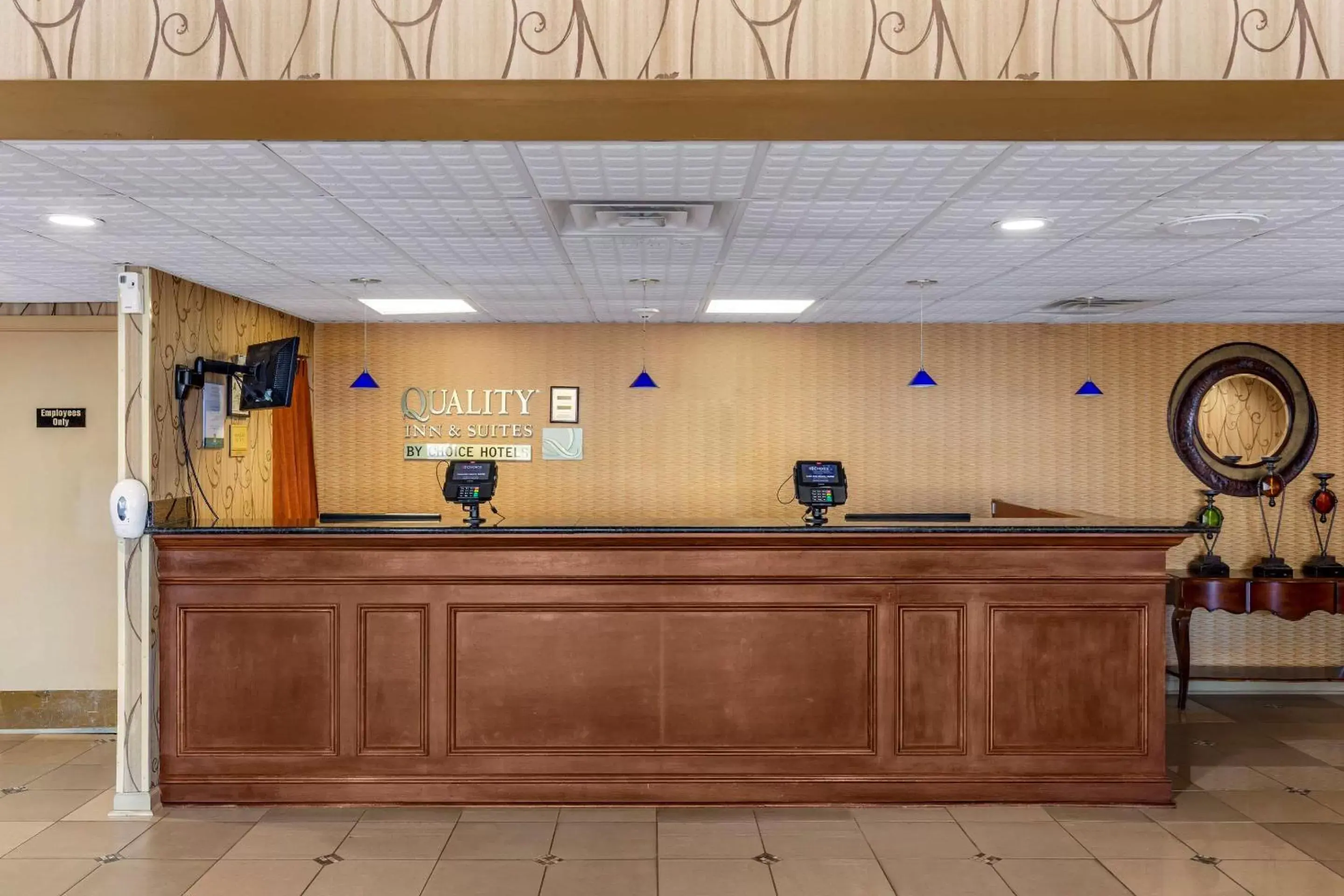 Lobby or reception, Lobby/Reception in Quality Inn & Suites - Greensboro-High Point