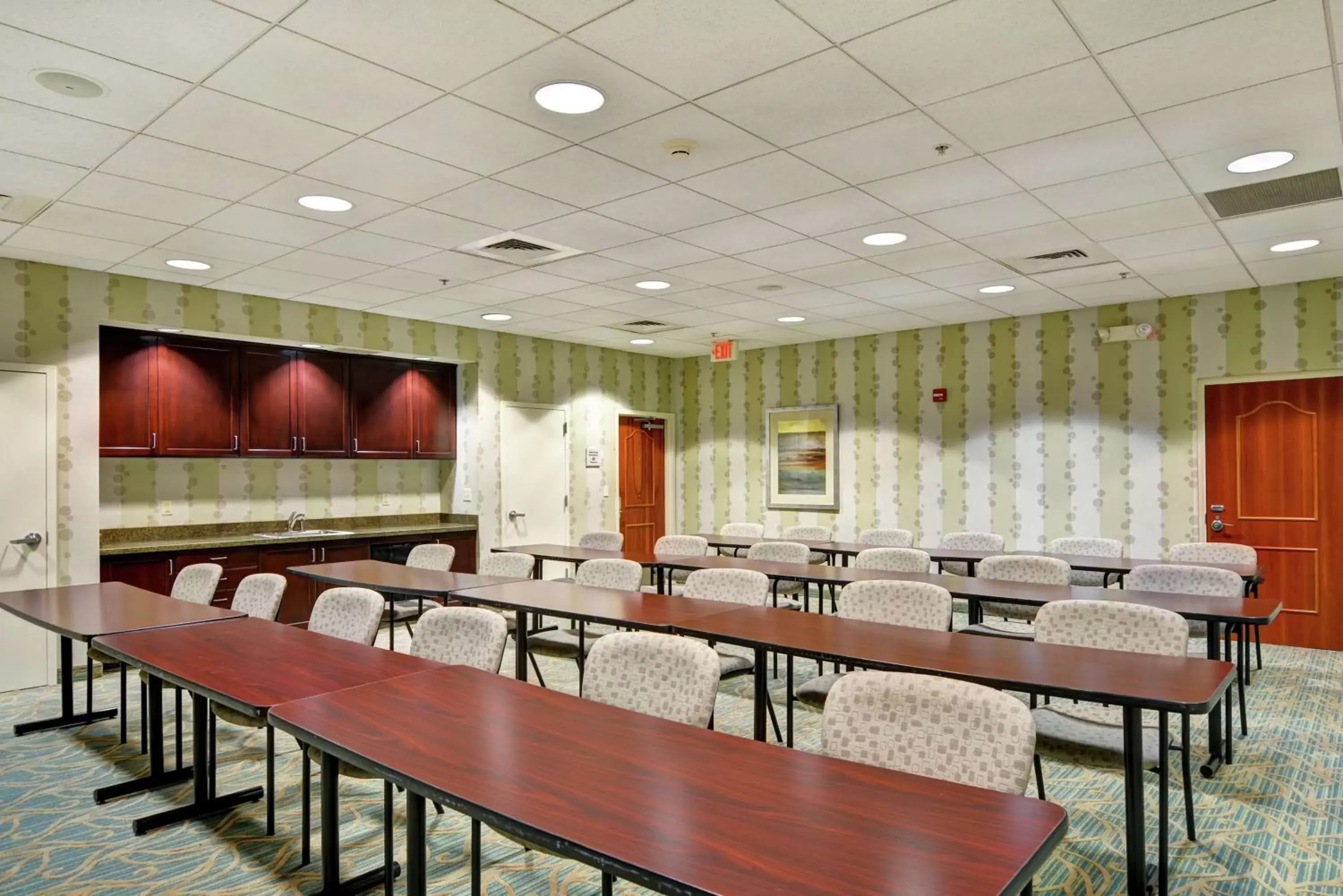 Meeting/conference room in Hampton Inn & Suites Wilkes-Barre