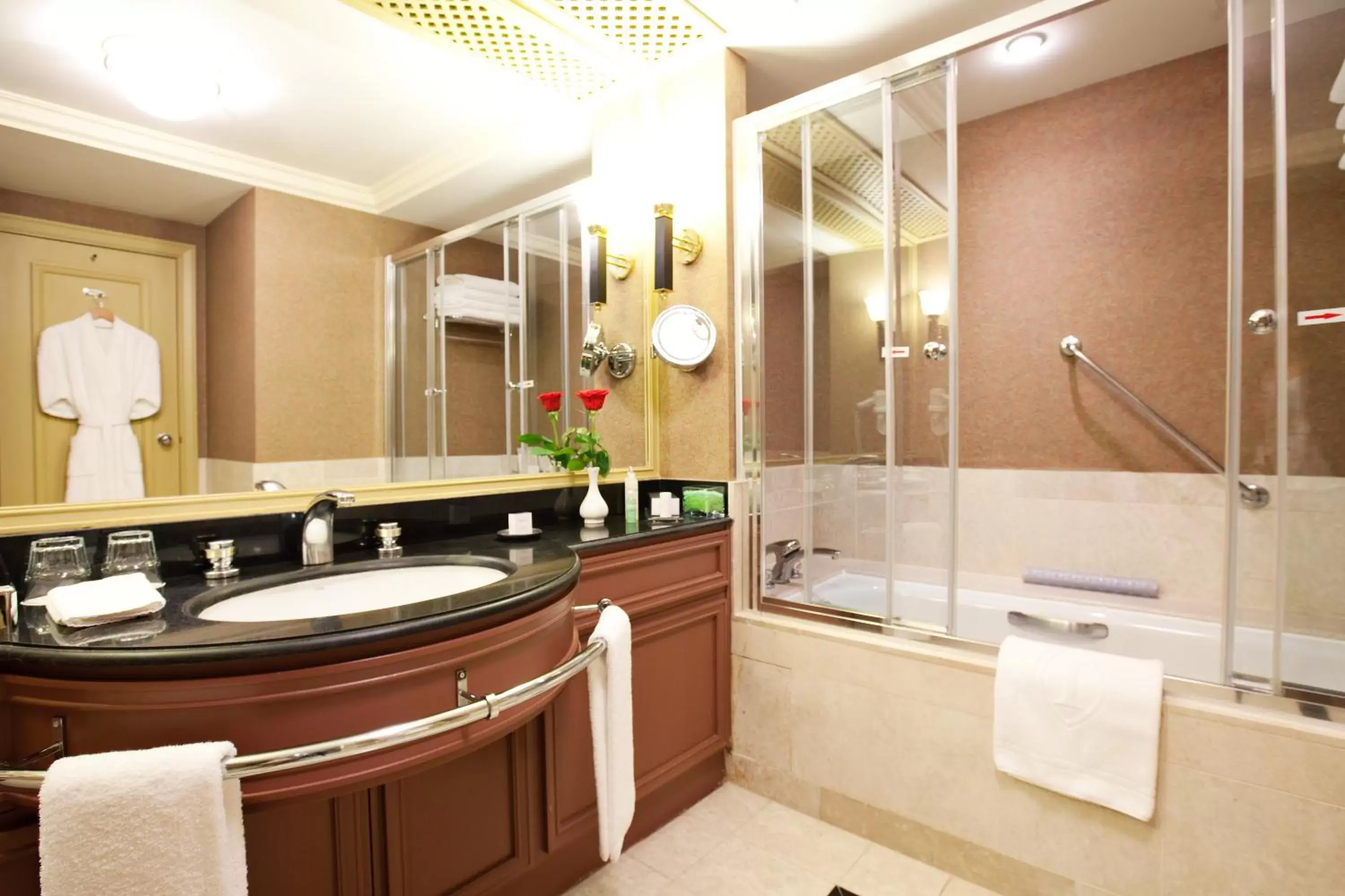 Photo of the whole room, Bathroom in InterContinental Almaty, an IHG Hotel