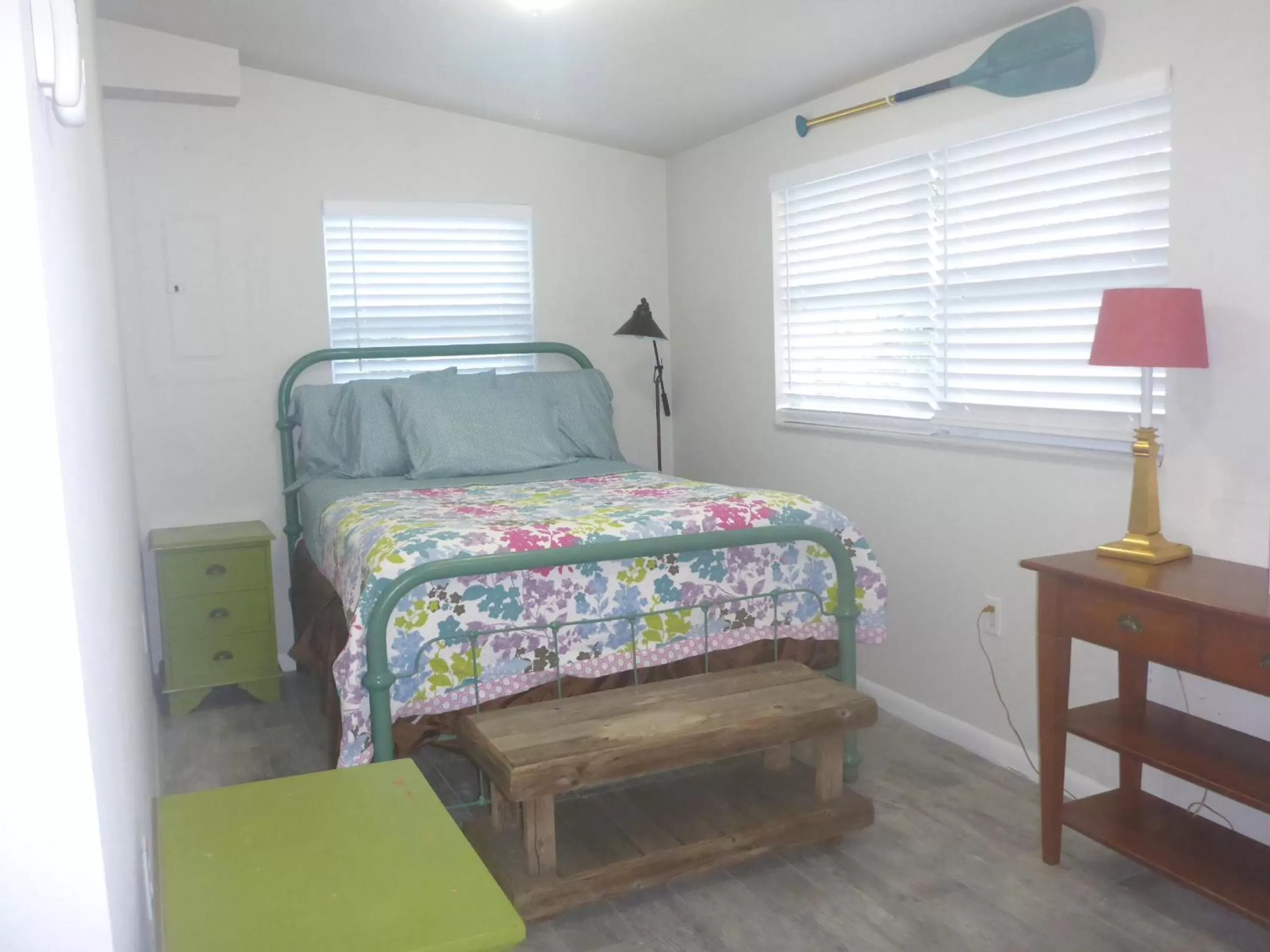 Bed in Nature Coast Inn & Cottages