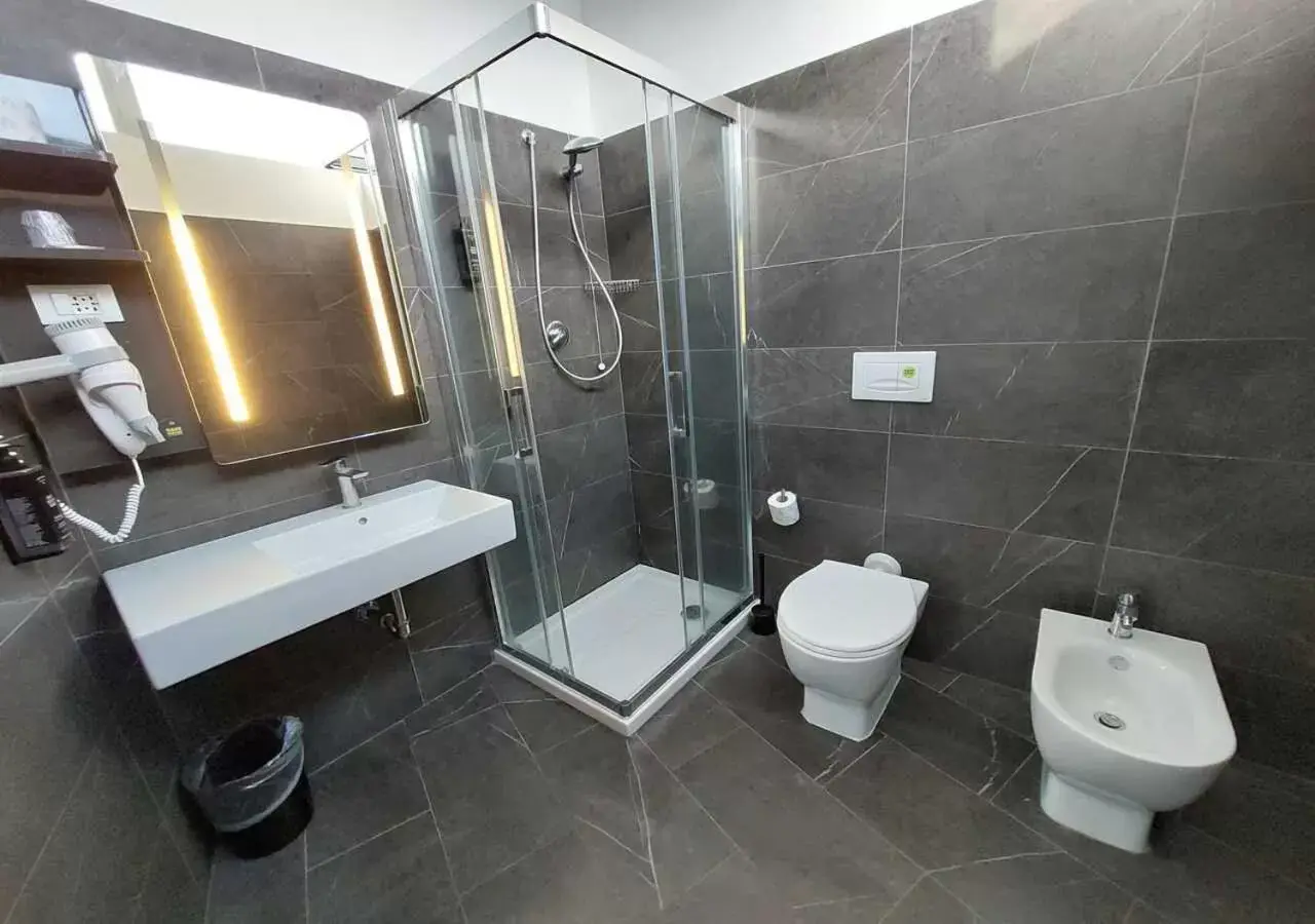 Toilet, Bathroom in B&B Hotel Pomezia Roma
