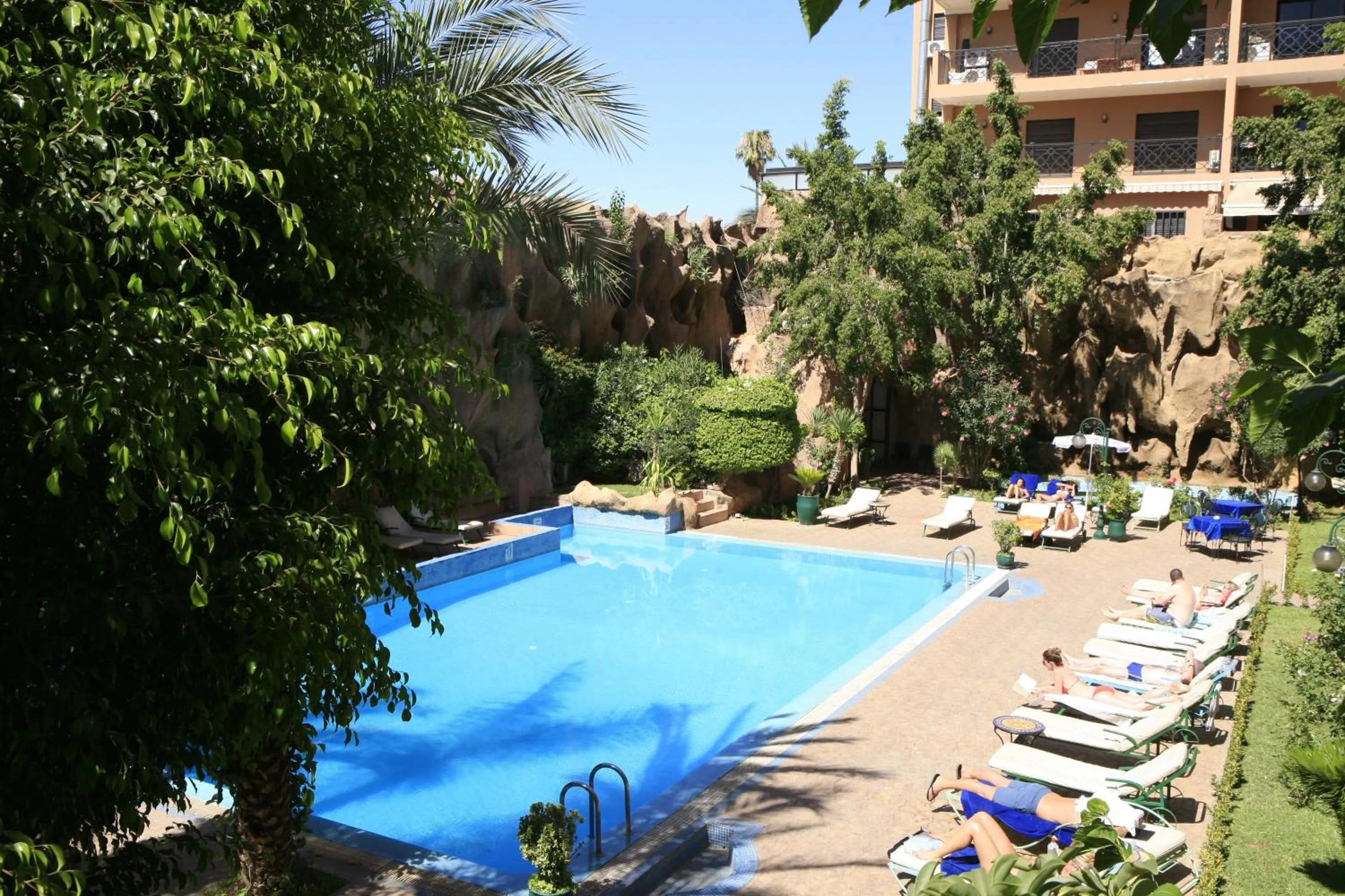 Swimming pool in Imperial Holiday Hôtel & spa