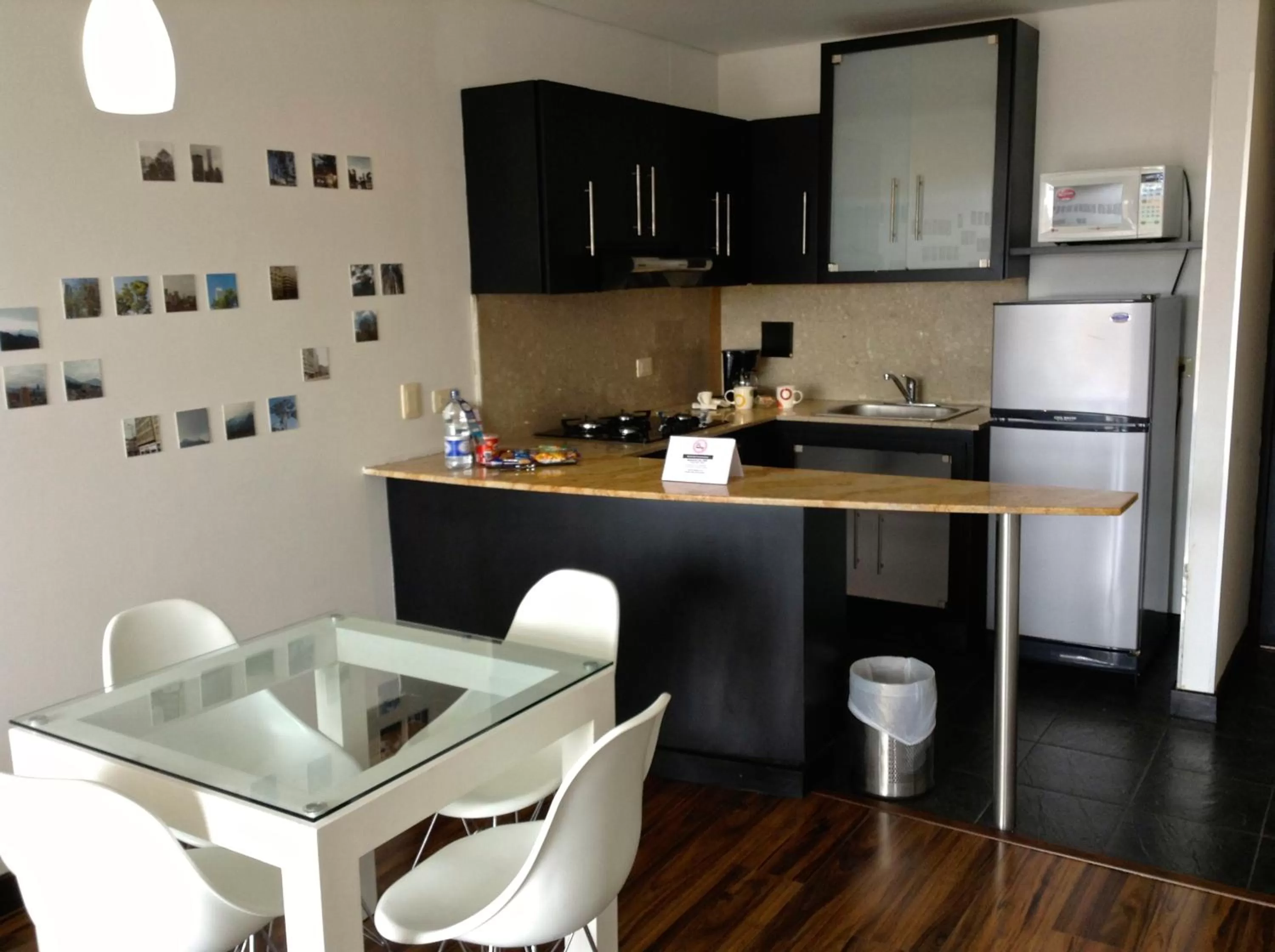 Kitchen or kitchenette in Hotel 104 Art Suites