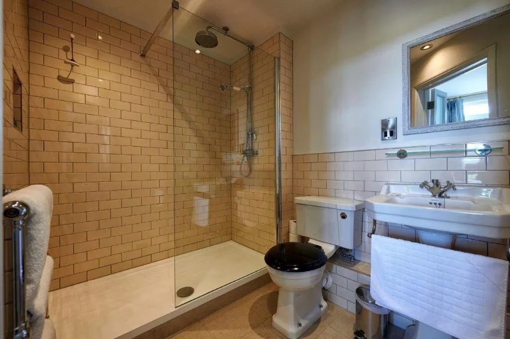 Superior Double Room with Balcony in The Boathouse