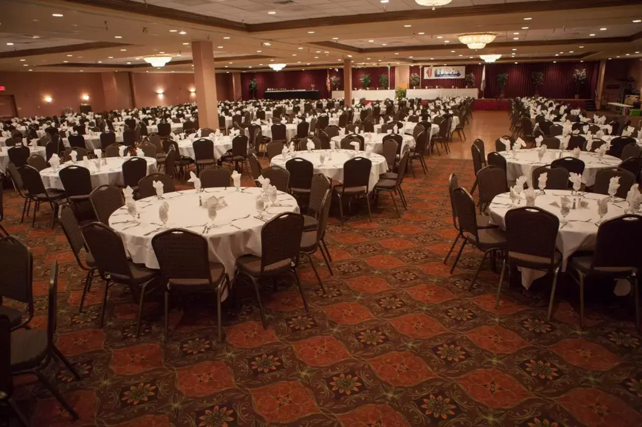 Restaurant/places to eat, Banquet Facilities in Decatur Conference Center And Hotel
