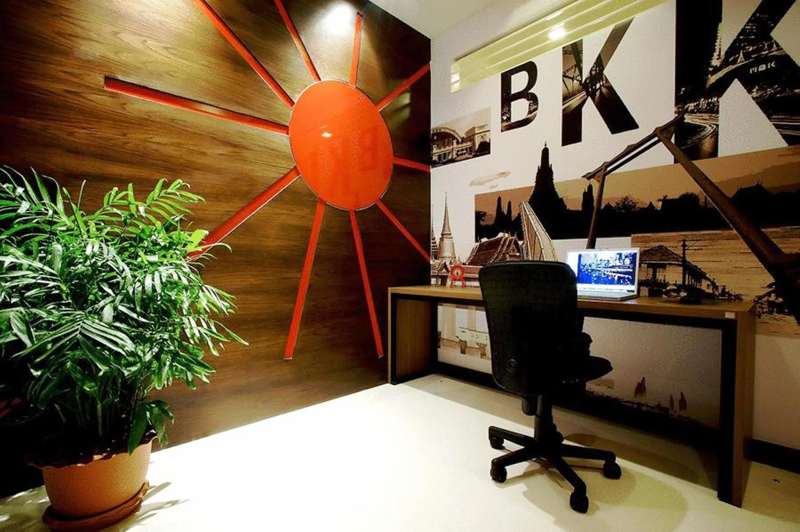 Decorative detail in Ds67 Suites