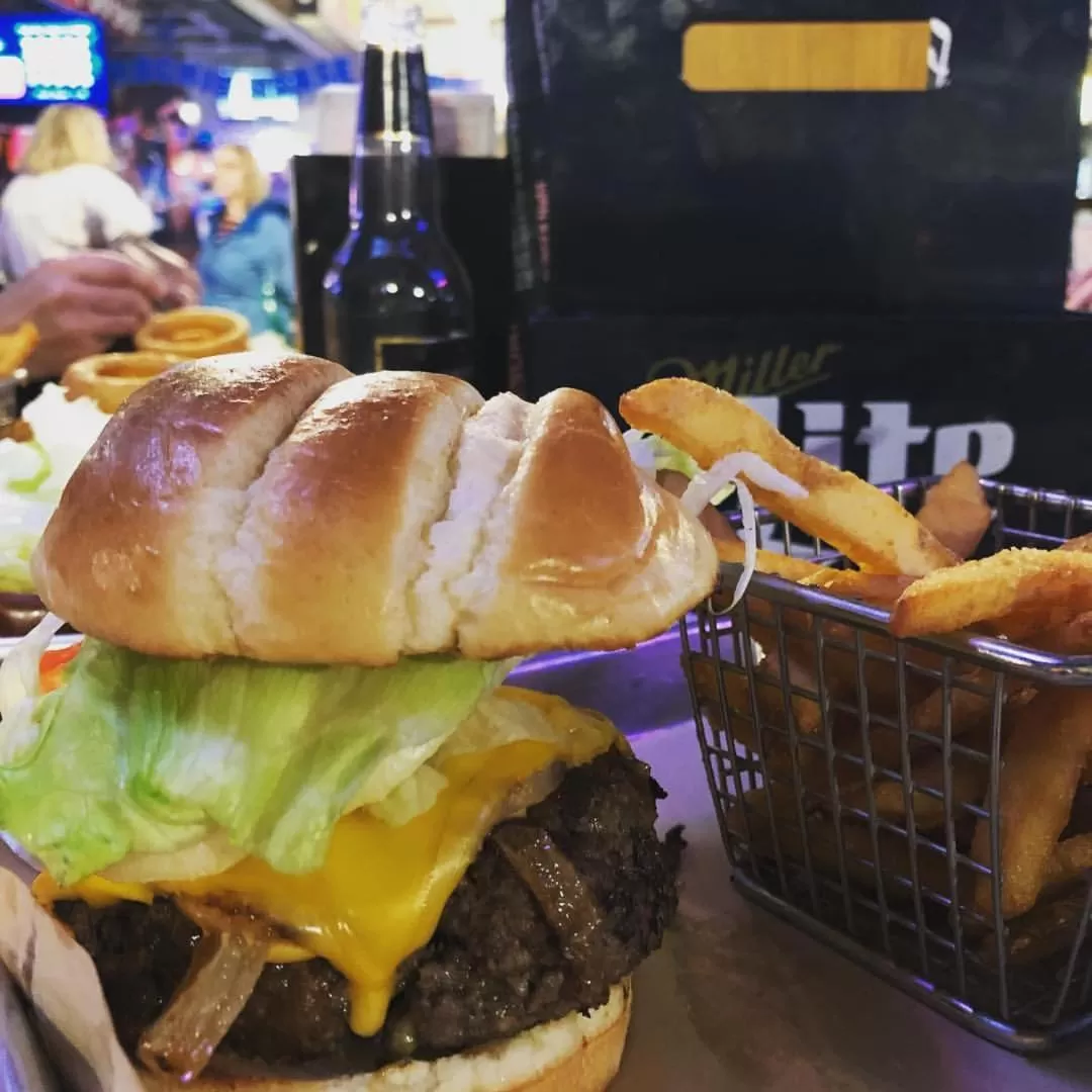 Restaurant/places to eat in Cedar Stables Inn & Suites