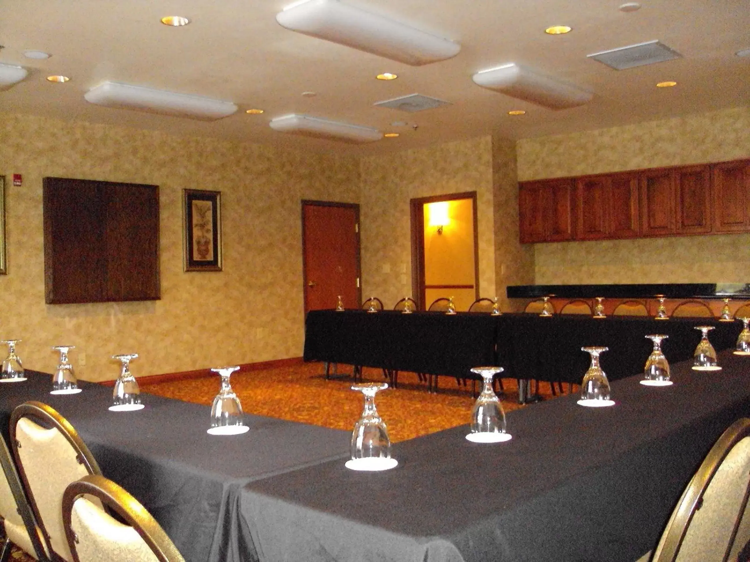 Banquet/Function facilities in Holiday Inn Express Syracuse-Fairgrounds, an IHG Hotel