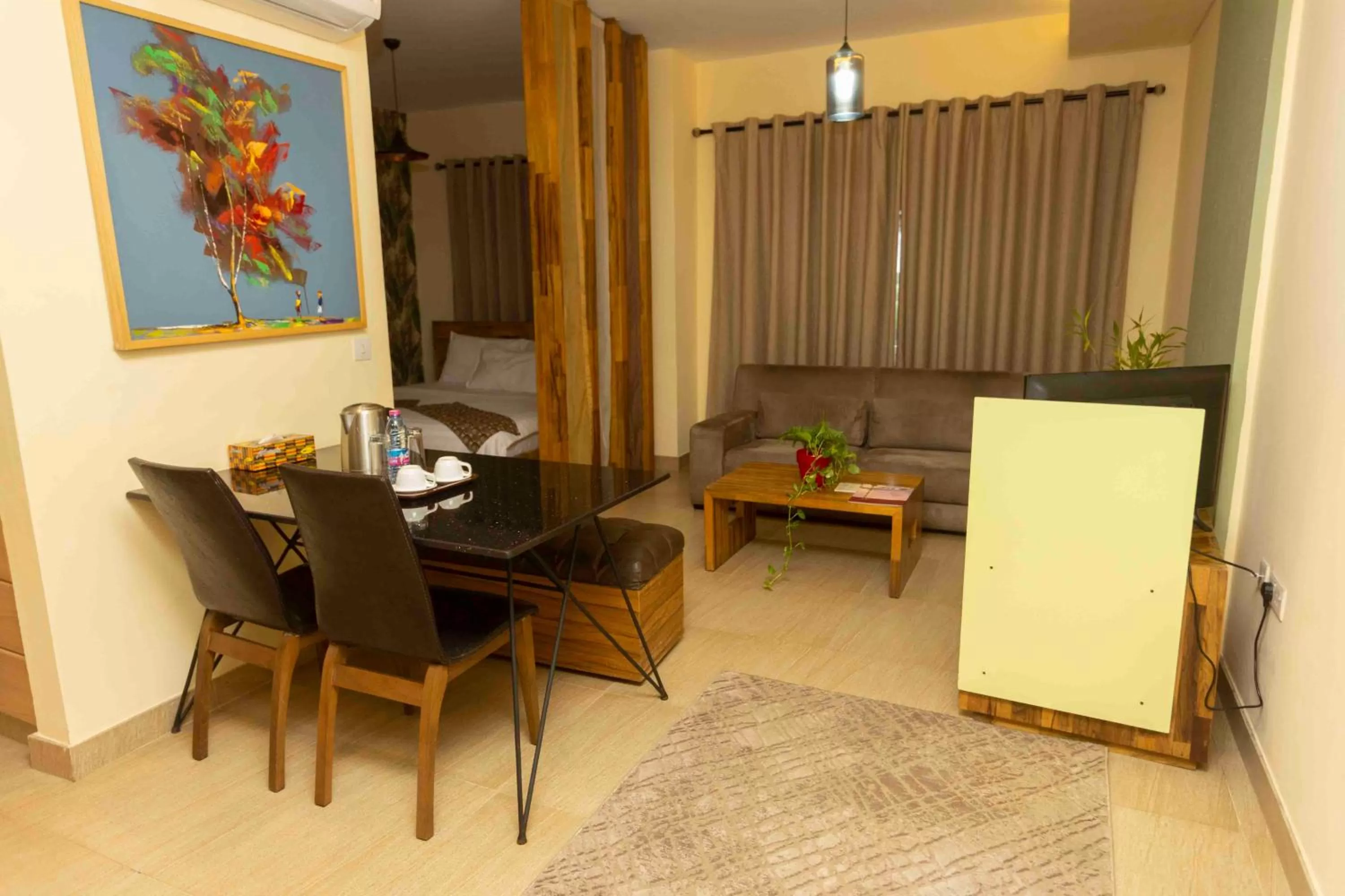 Roots Hotel Apartment