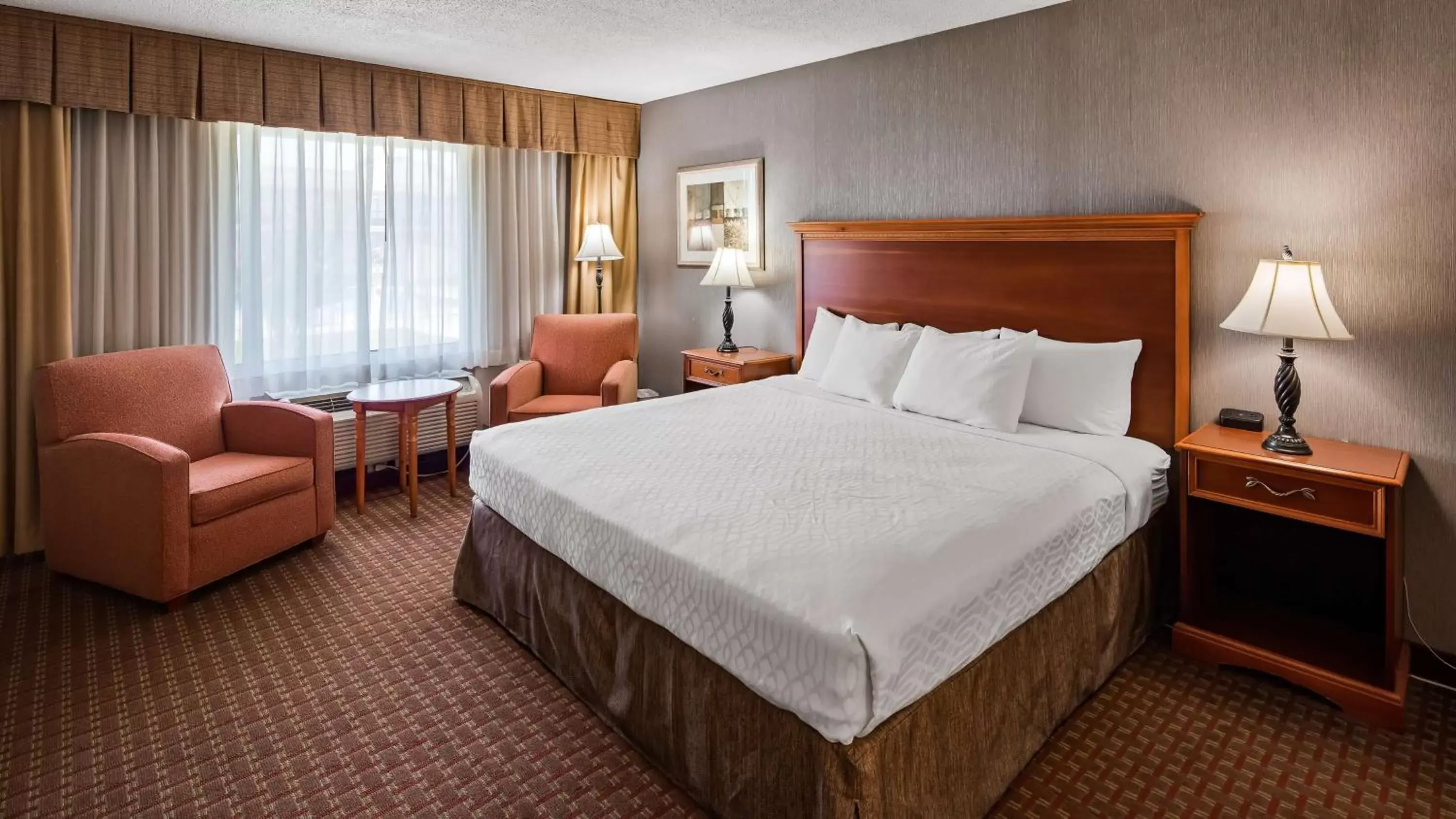 Mini King Suite - Non-Smoking in Baymont by Wyndham Culpeper Mini King Suite - Non-Smoking in Baymont by Wyndham Culpeper