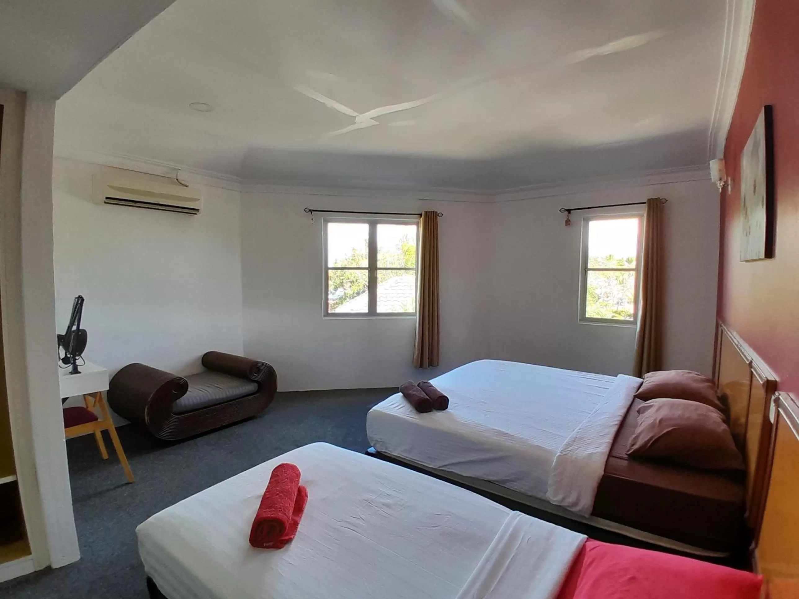 Bed in THE ZULEY HERITAGE HOTEL