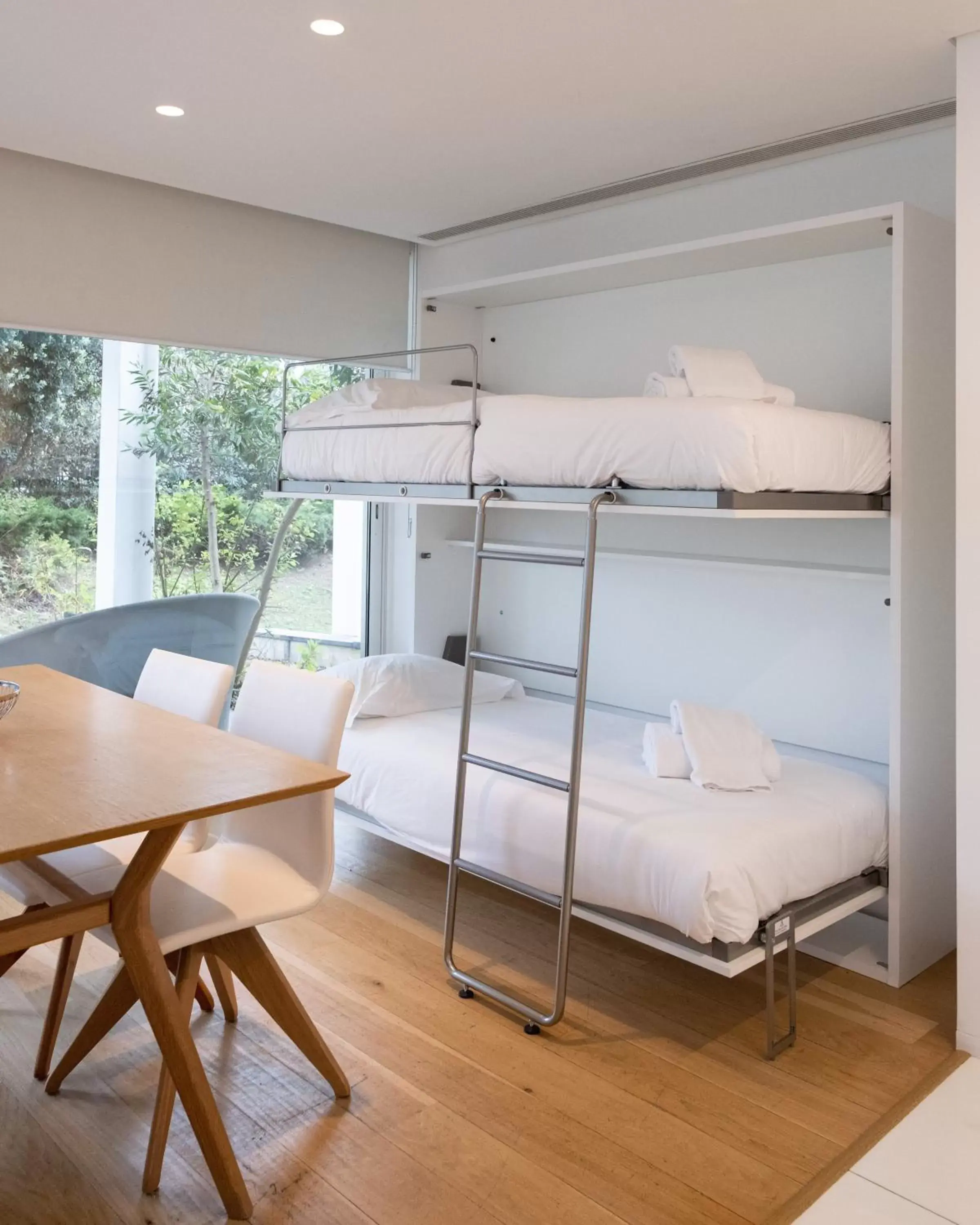 bunk bed in Onyria Marinha Boutique Hotel