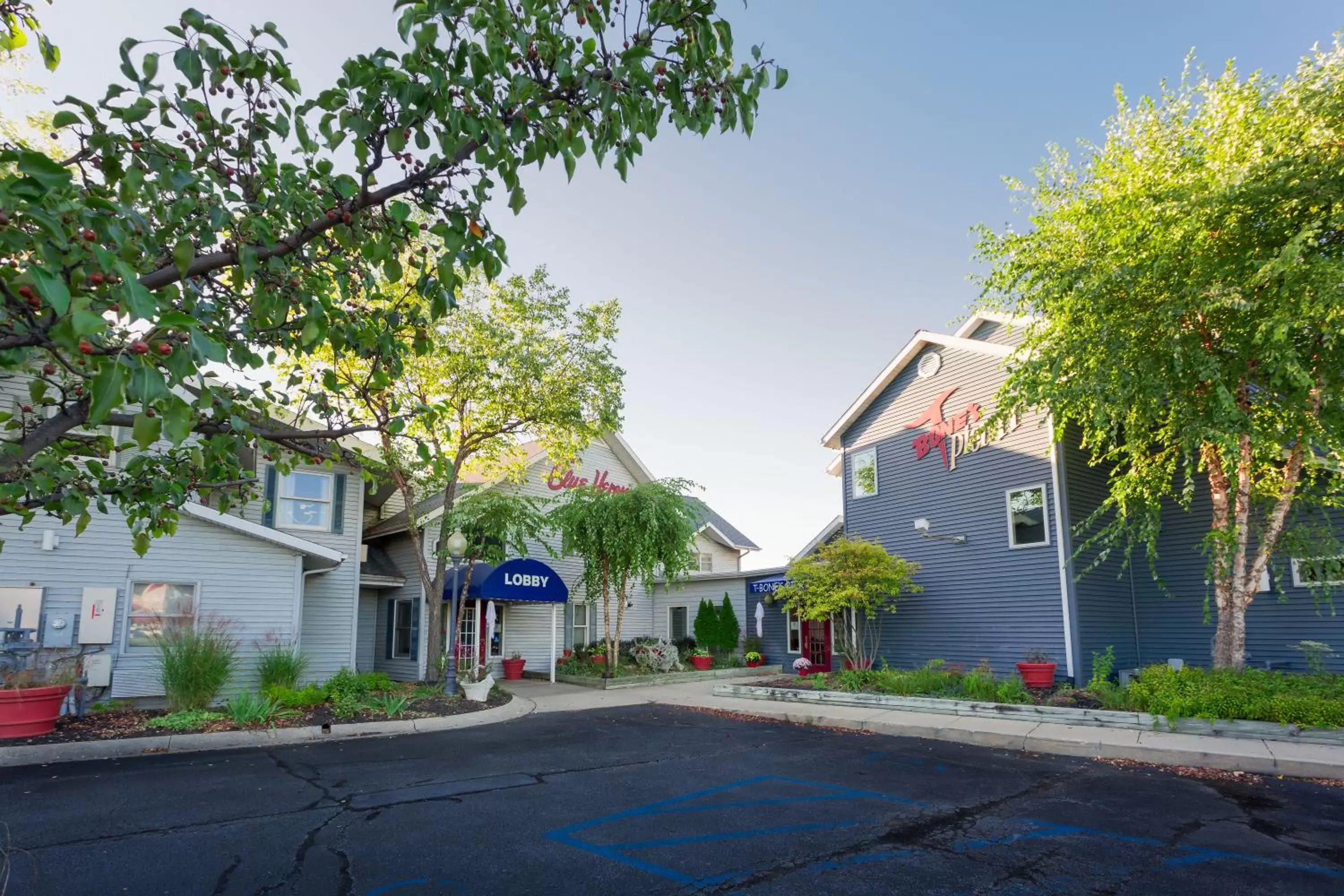 Property Building in The Blue Heron Inn