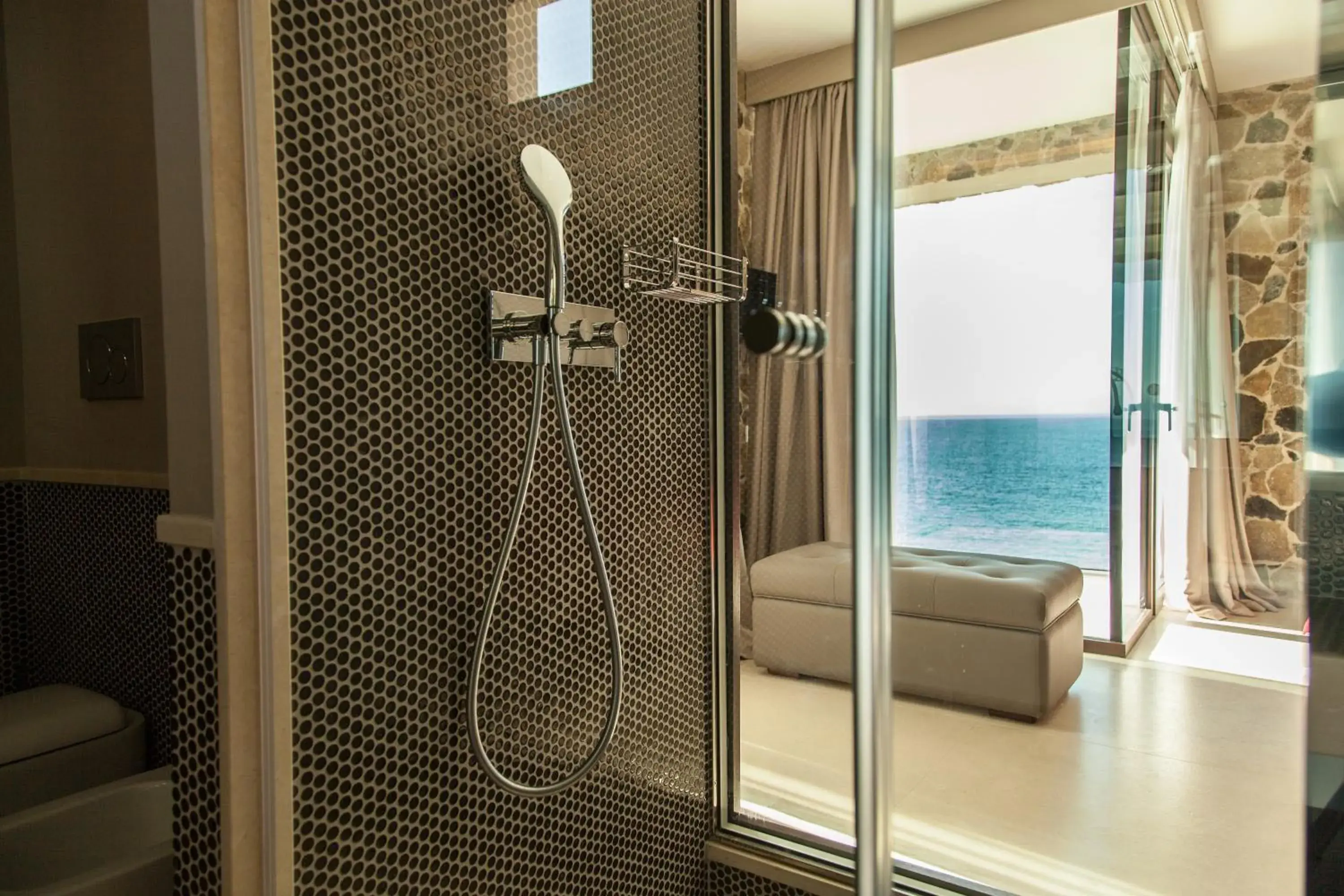 Shower, Bathroom in Ngonia Bay