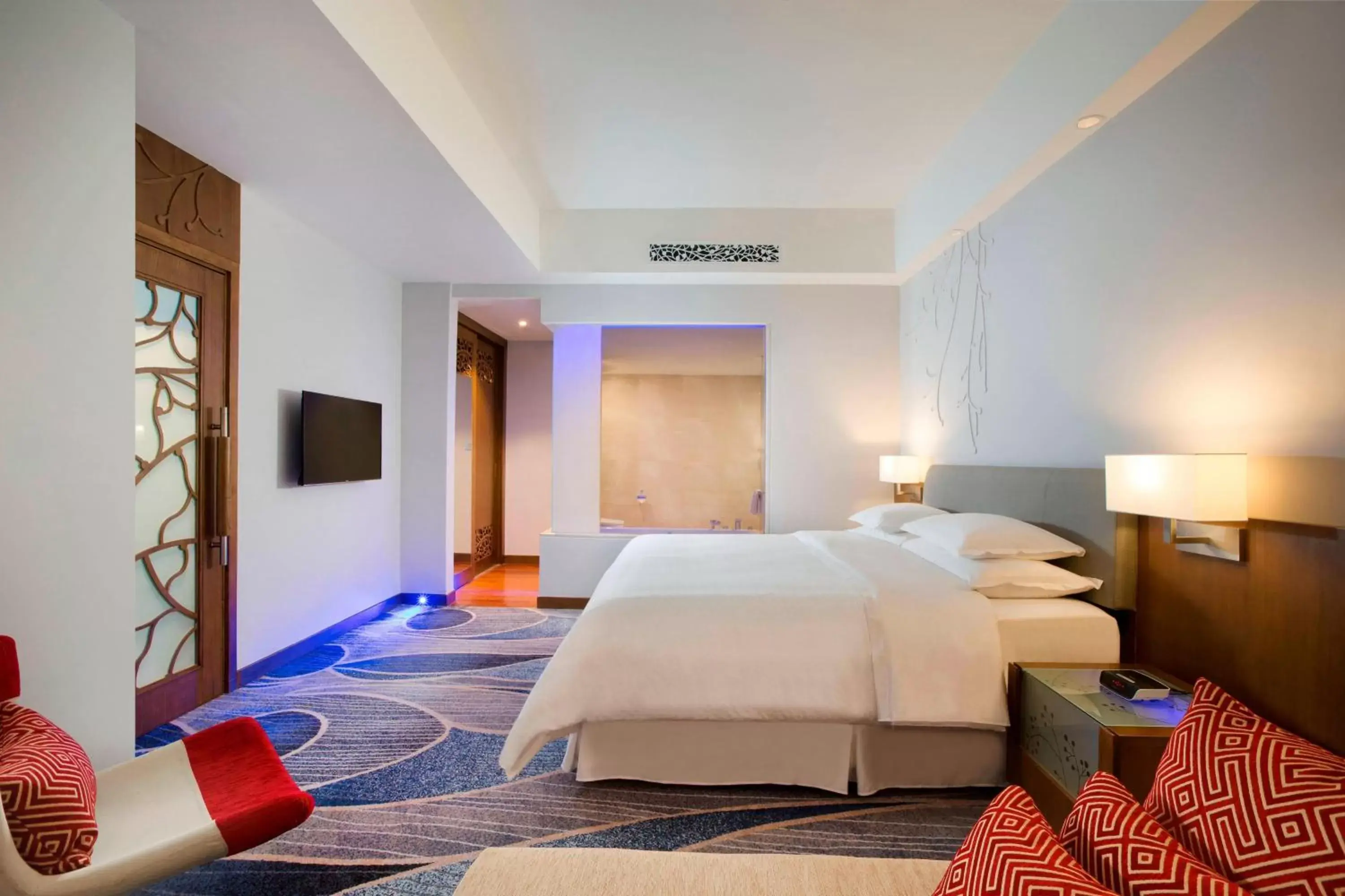 Bedroom, Bed in Four Points by Sheraton Manado