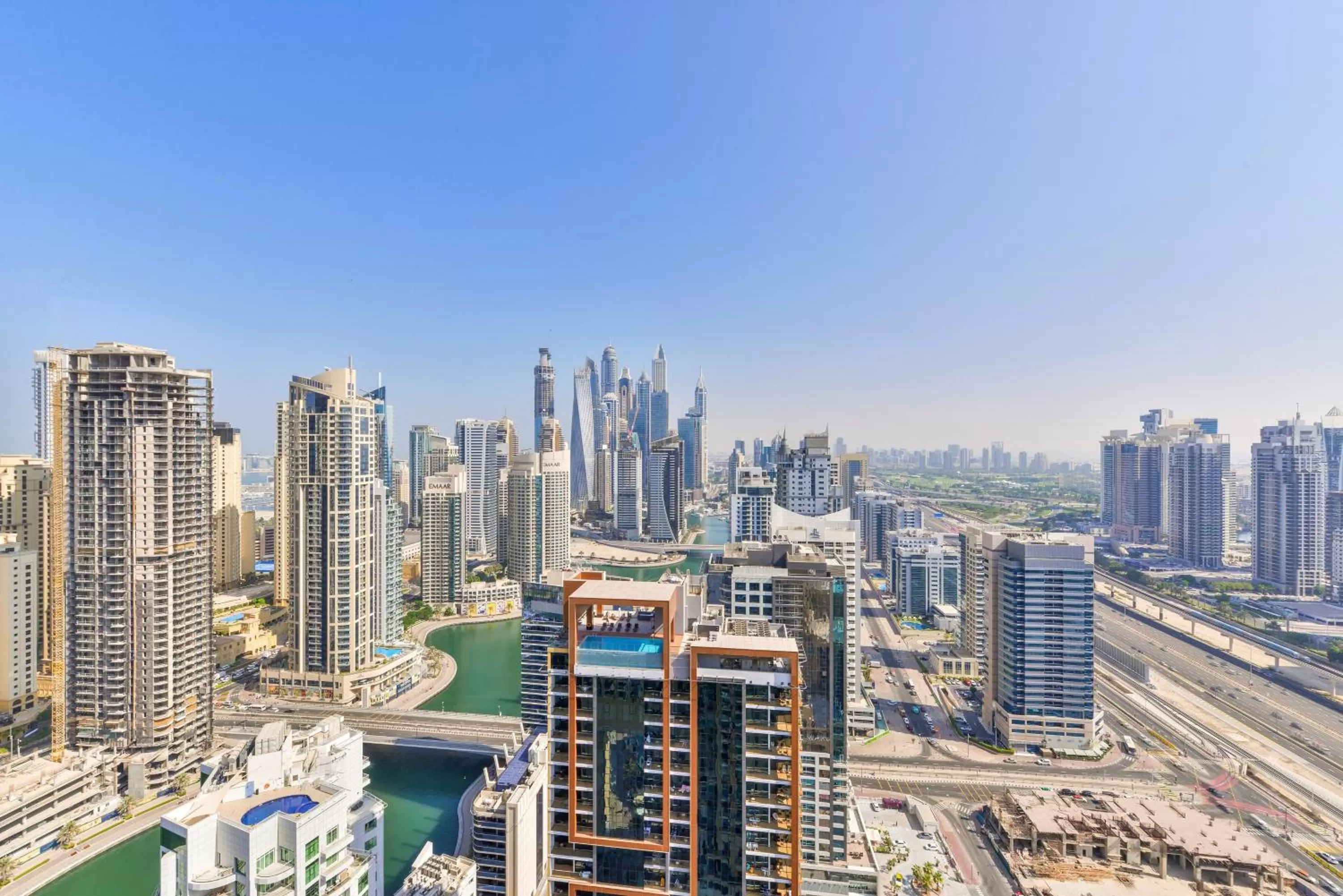 Bird's eye view in Emaar Residences Dubai Marina by Qstay - formerly Address Dubai Marina