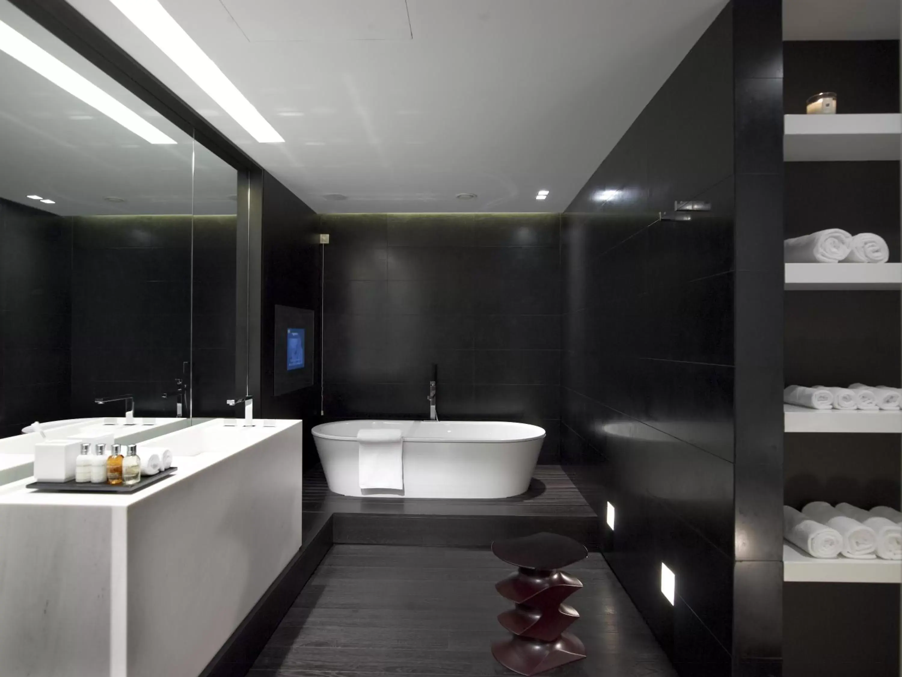 Bathroom in The Met Hotel Thessaloniki, a Member of Design Hotels