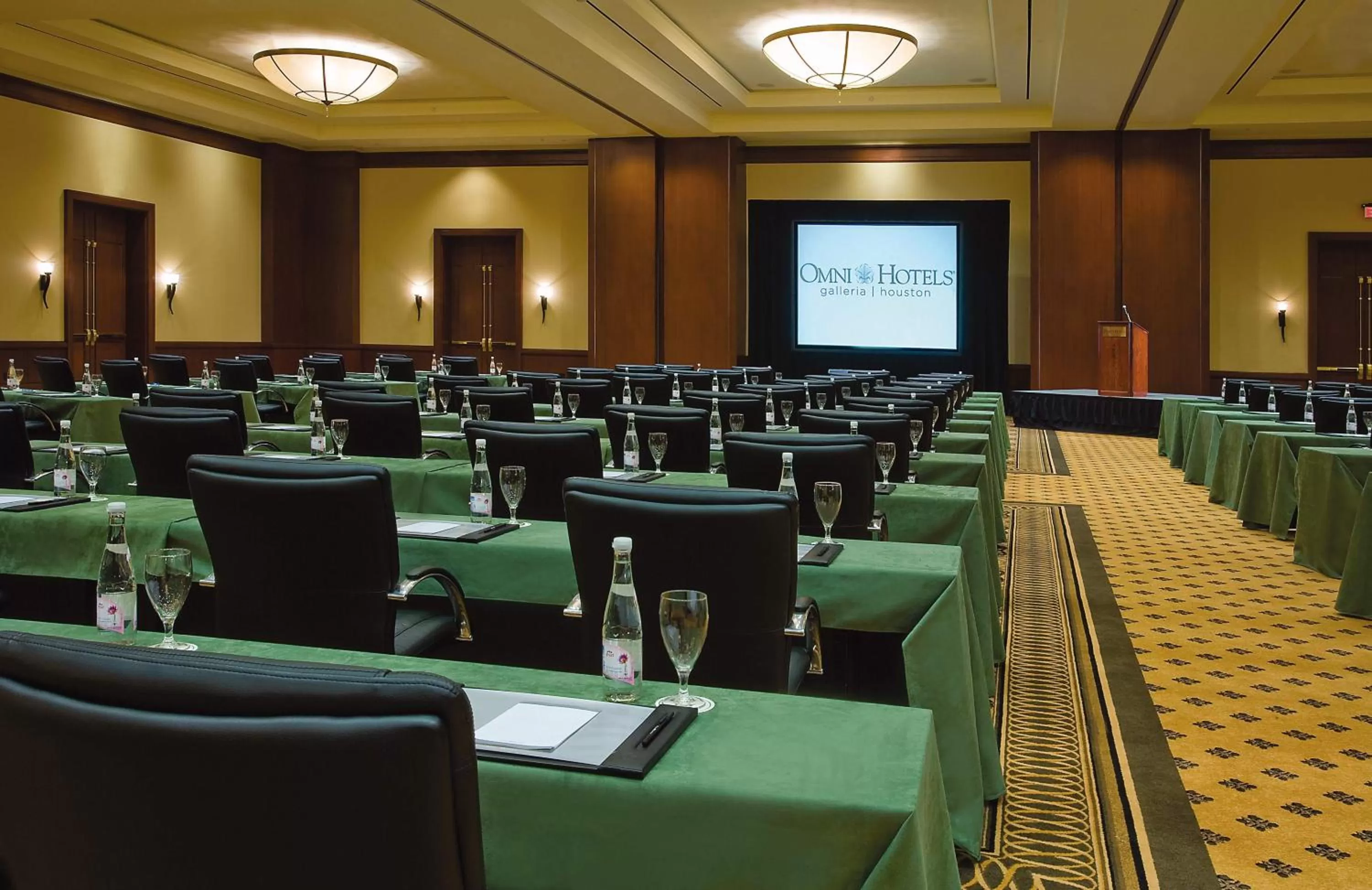 Banquet/Function facilities in Omni Houston Hotel