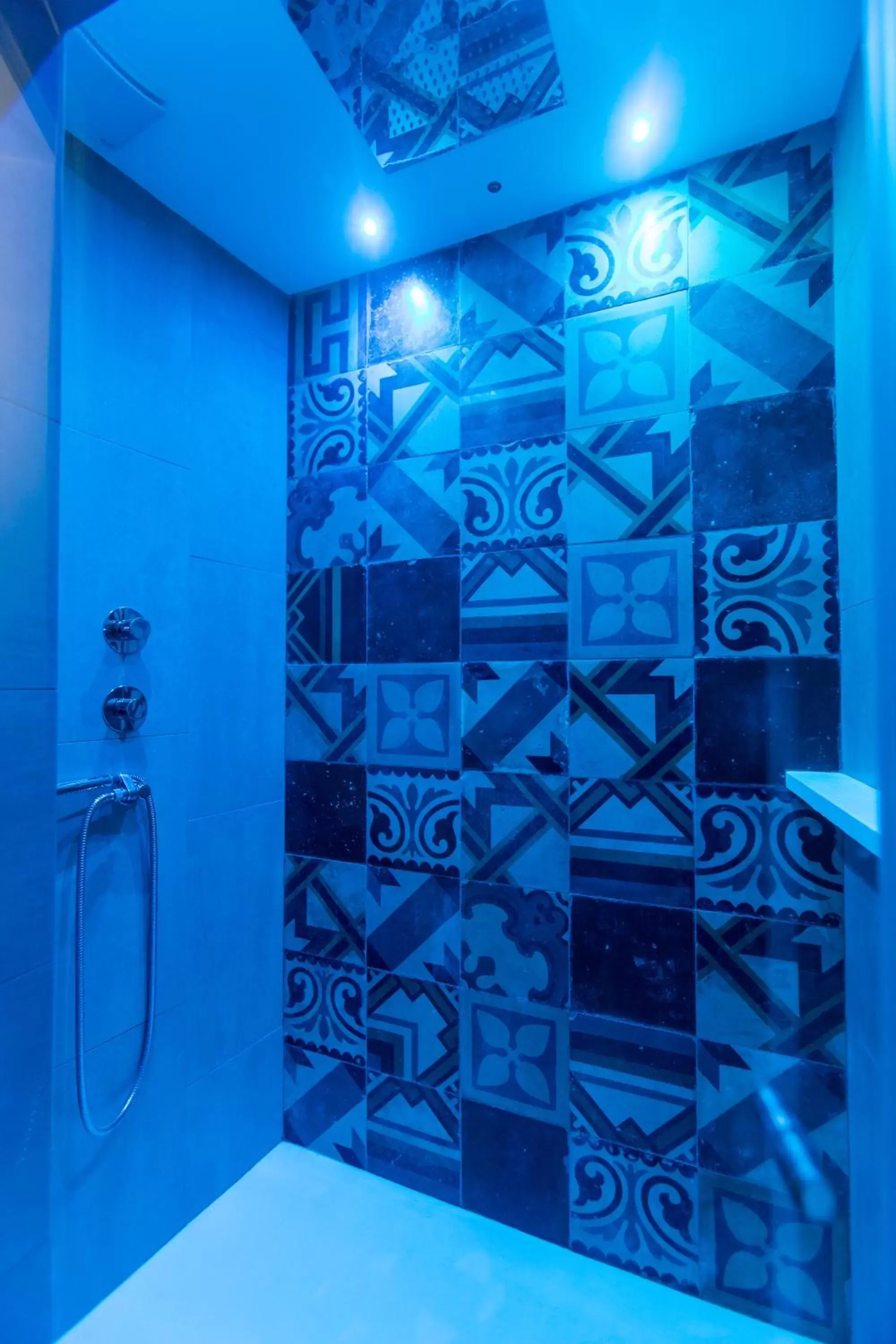 Shower, Bathroom in La Finestra sul Convitto B&B