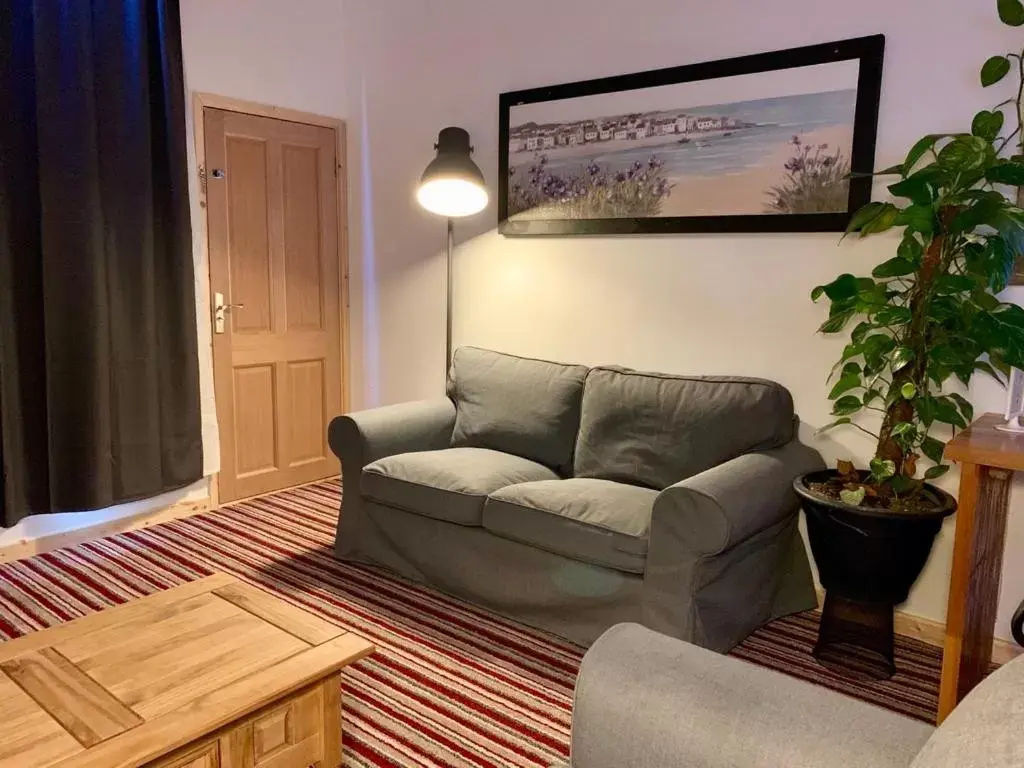 Living room, Seating Area in TheWaterfrontLodges