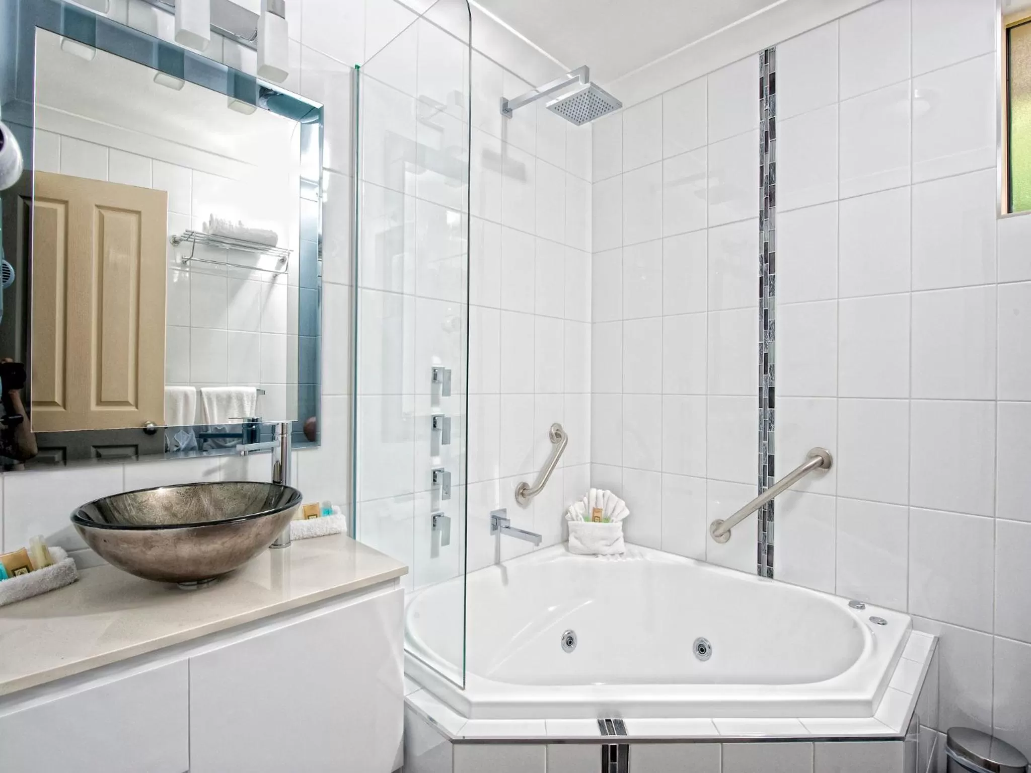 Bathroom in Dolphin Shores