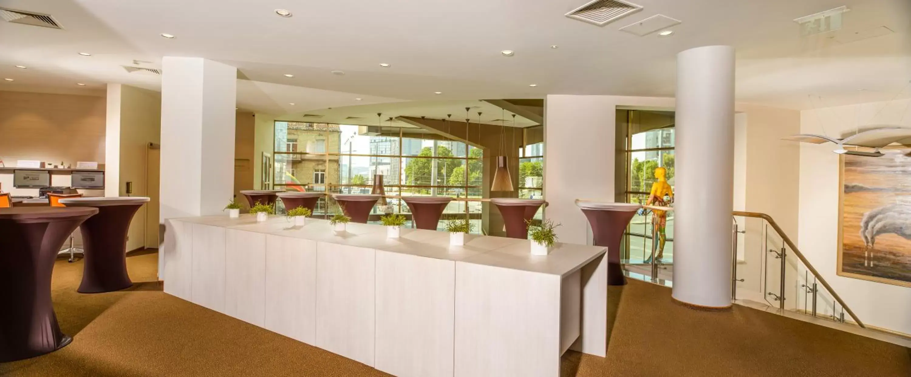 Meeting/conference room, Restaurant/Places to Eat in Holiday Inn Vilnius, an IHG Hotel