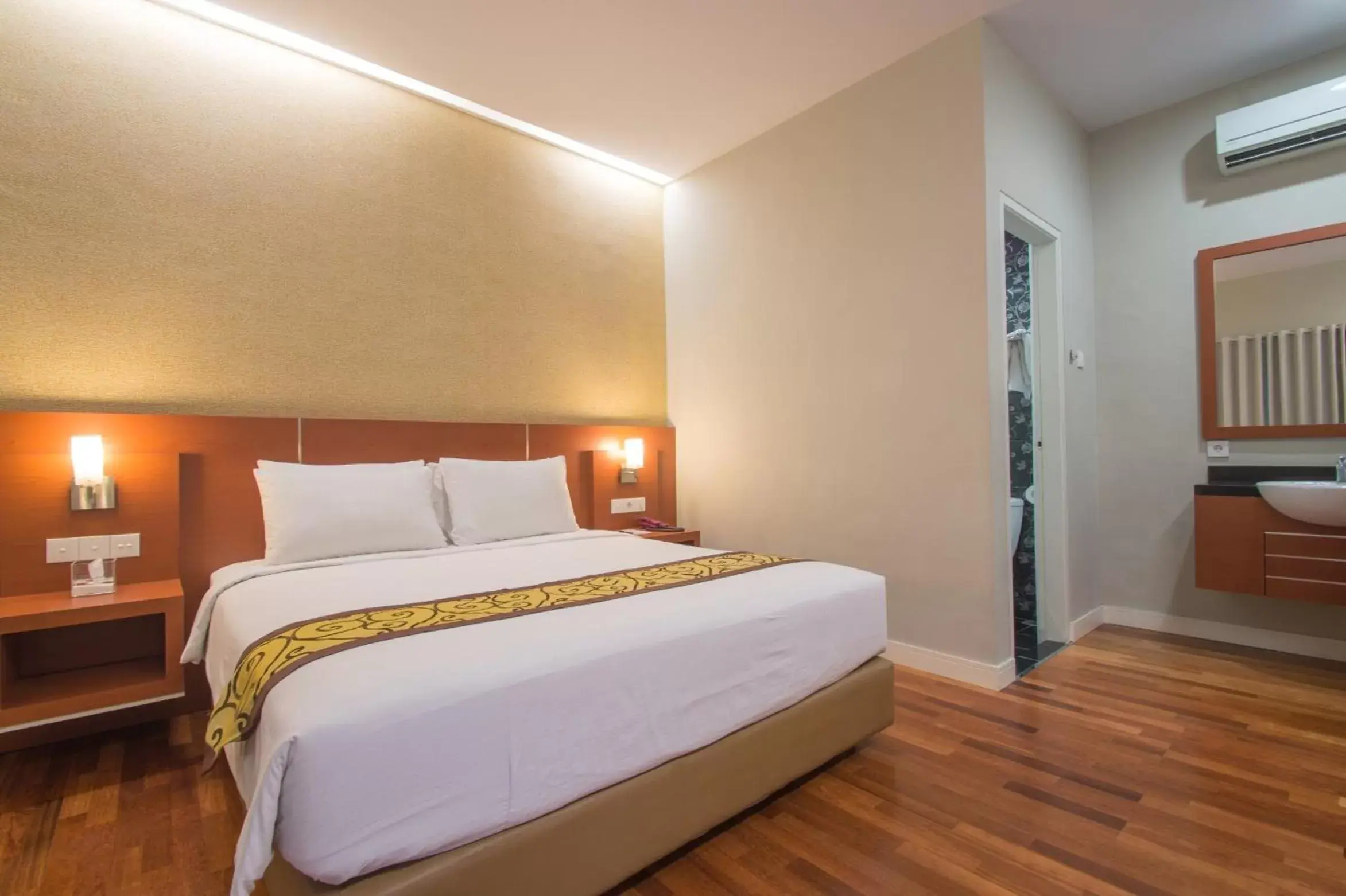 Superior Double Room in Hotel Trio Indah 2