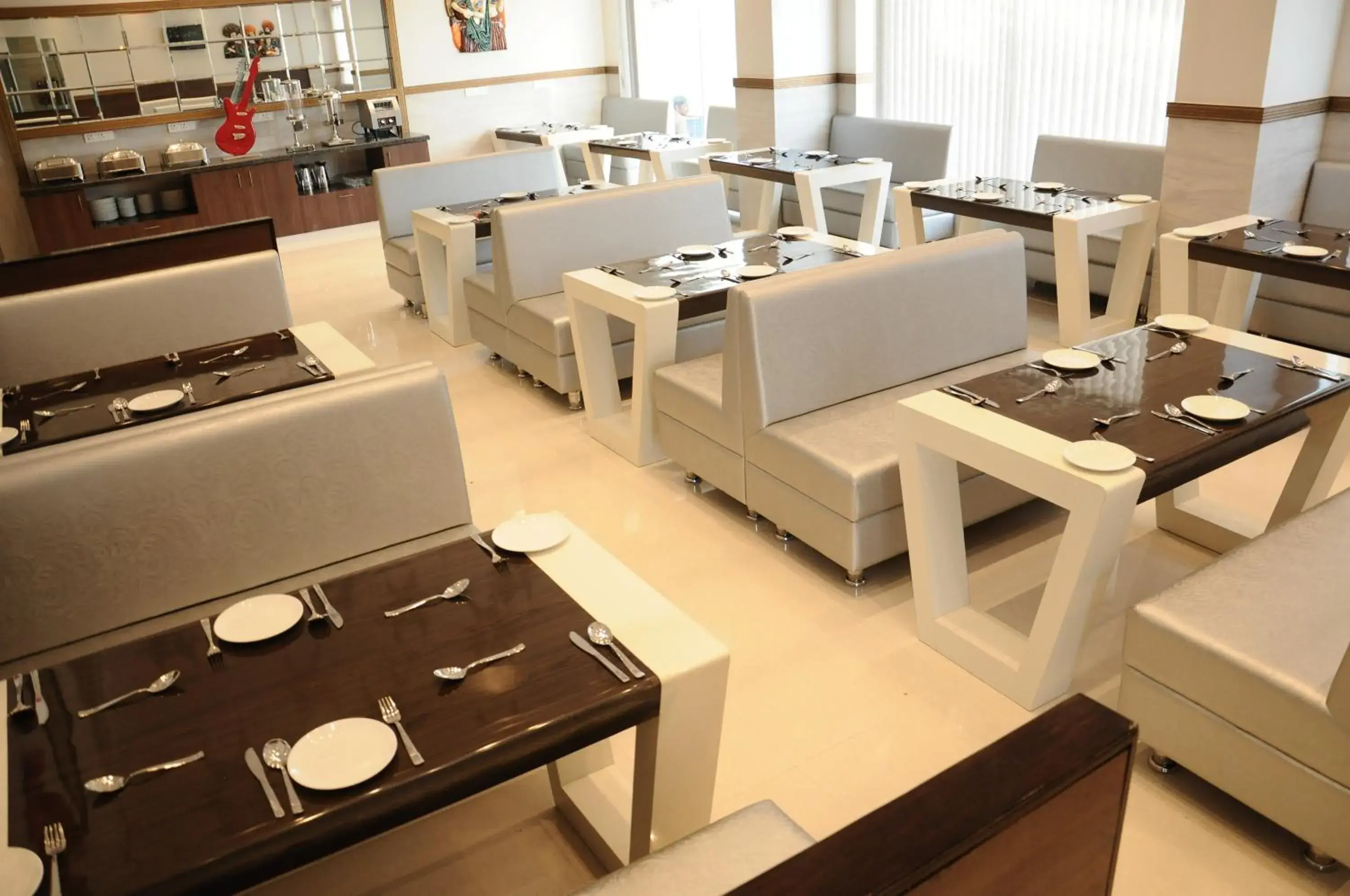 Restaurant/places to eat in Chandra Imperial Restaurant/places to eat in Chandra Imperial