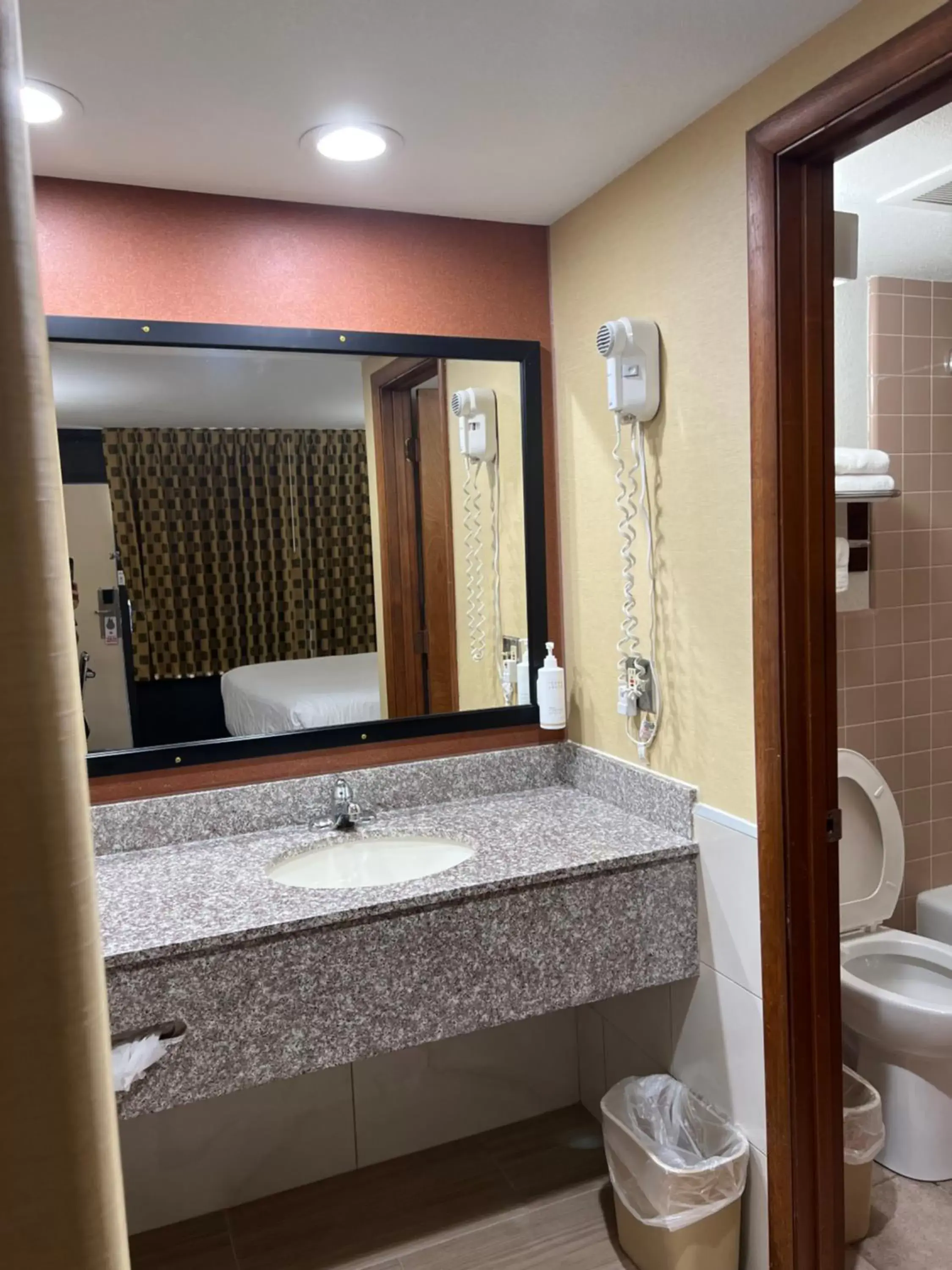 Bathroom in Serenity Inn Sweetwater