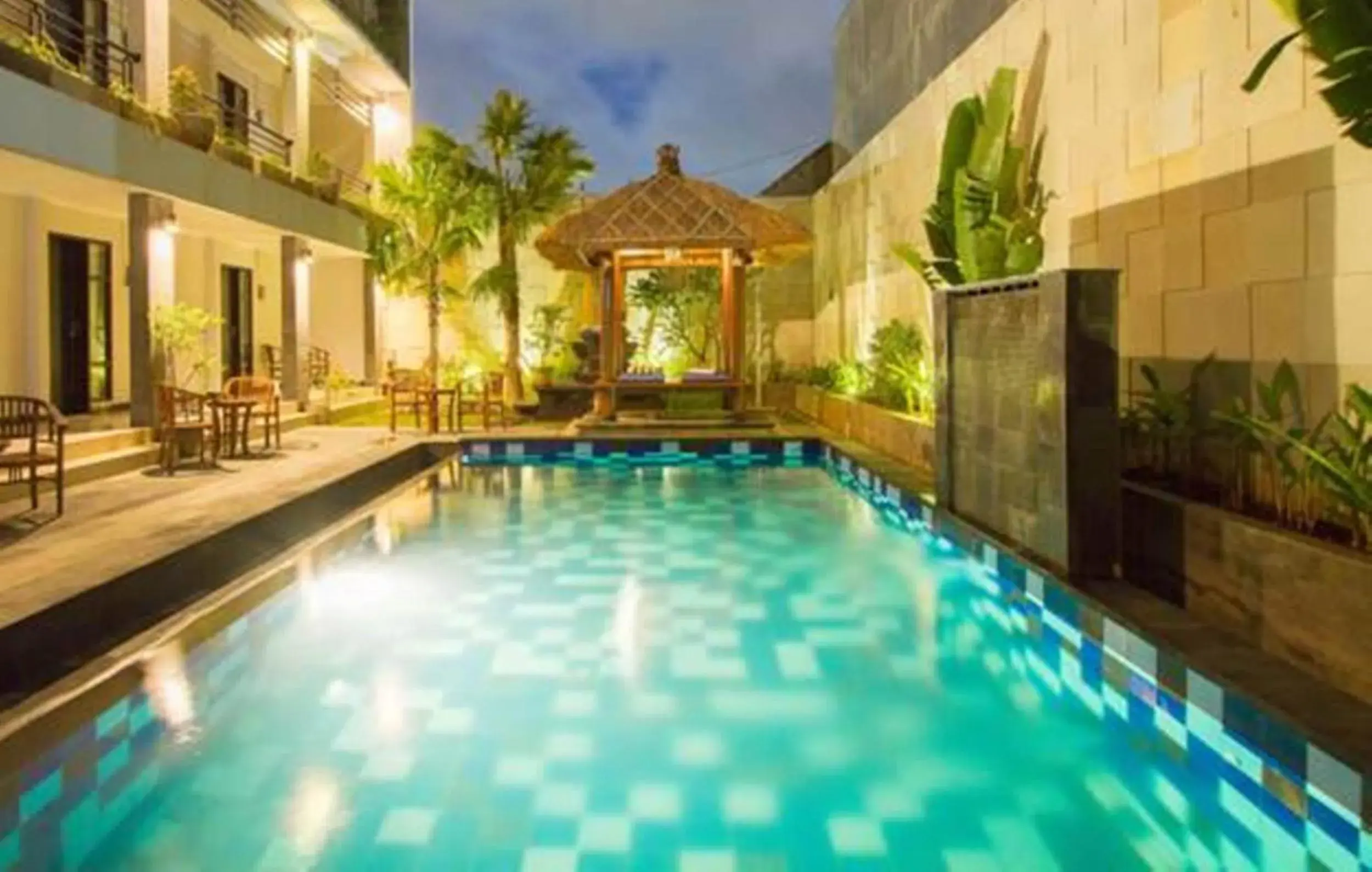 Swimming Pool in Mansu Hotel and Spa Legian