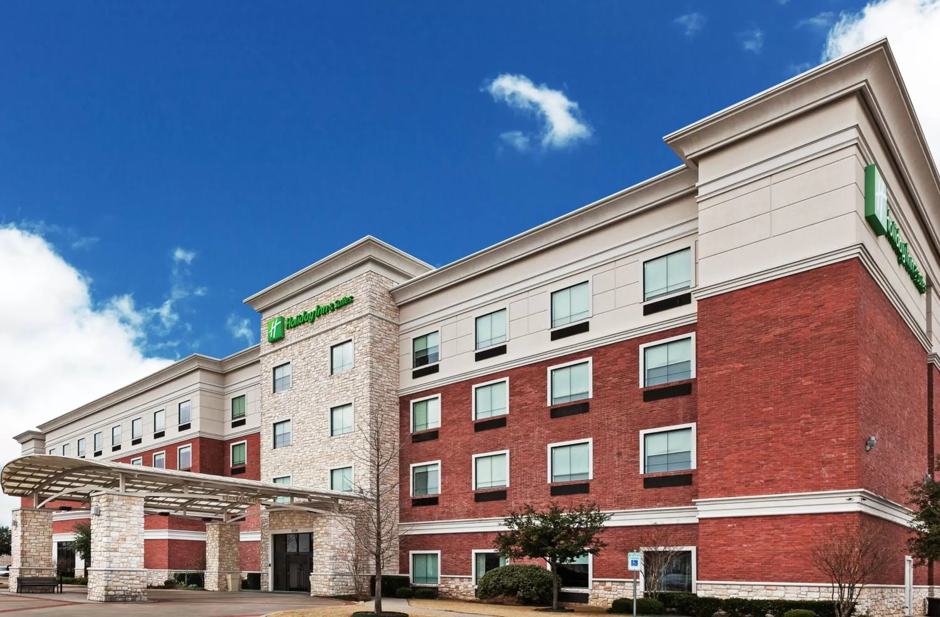 Property Building in Holiday Inn & Suites McKinney - N Allen, an IHG Hotel