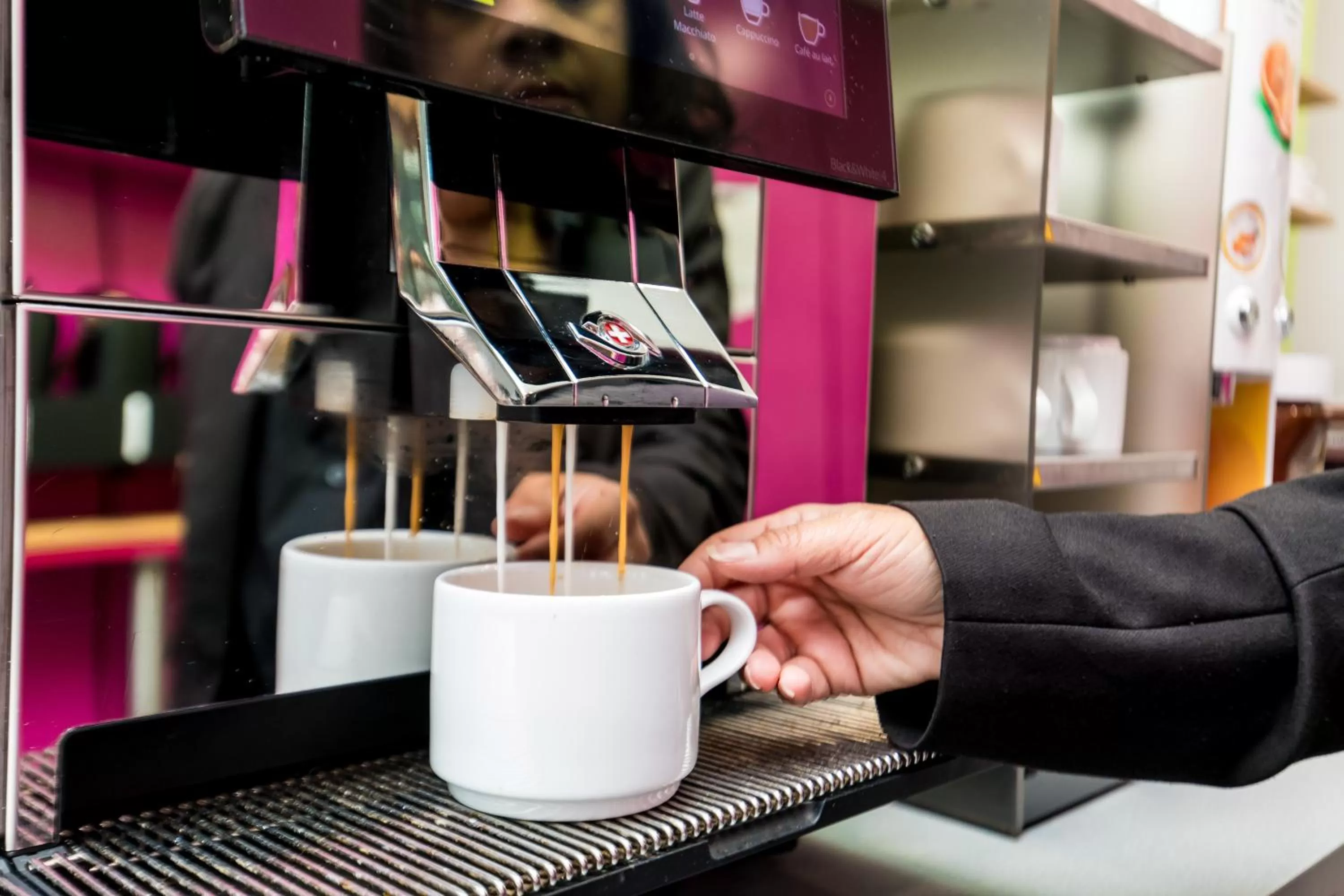 Breakfast in HOTEL DE PARIS MONTPARNASSE