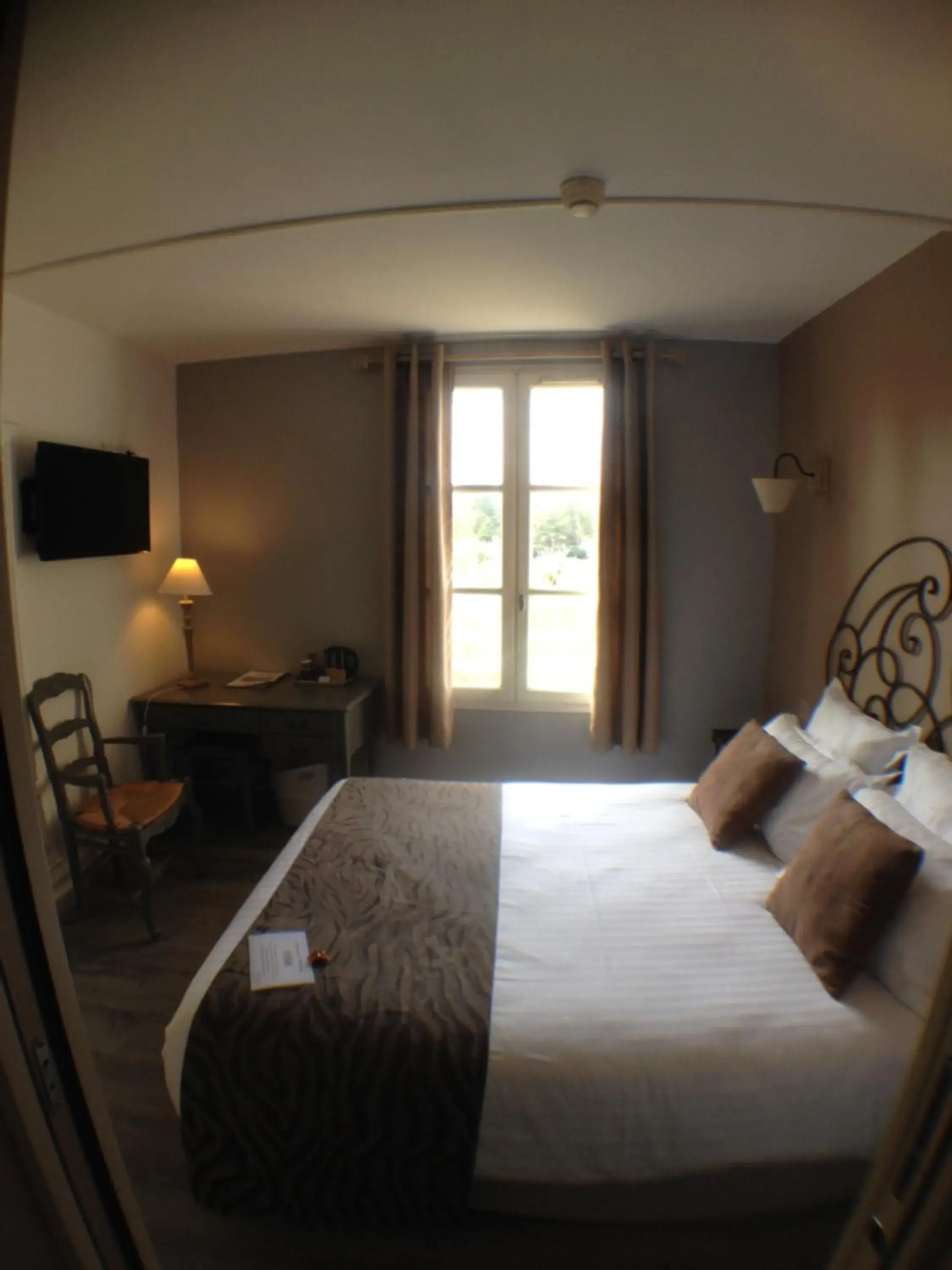 Photo of the whole room, Bed in Hotel Restaurant la Ferme