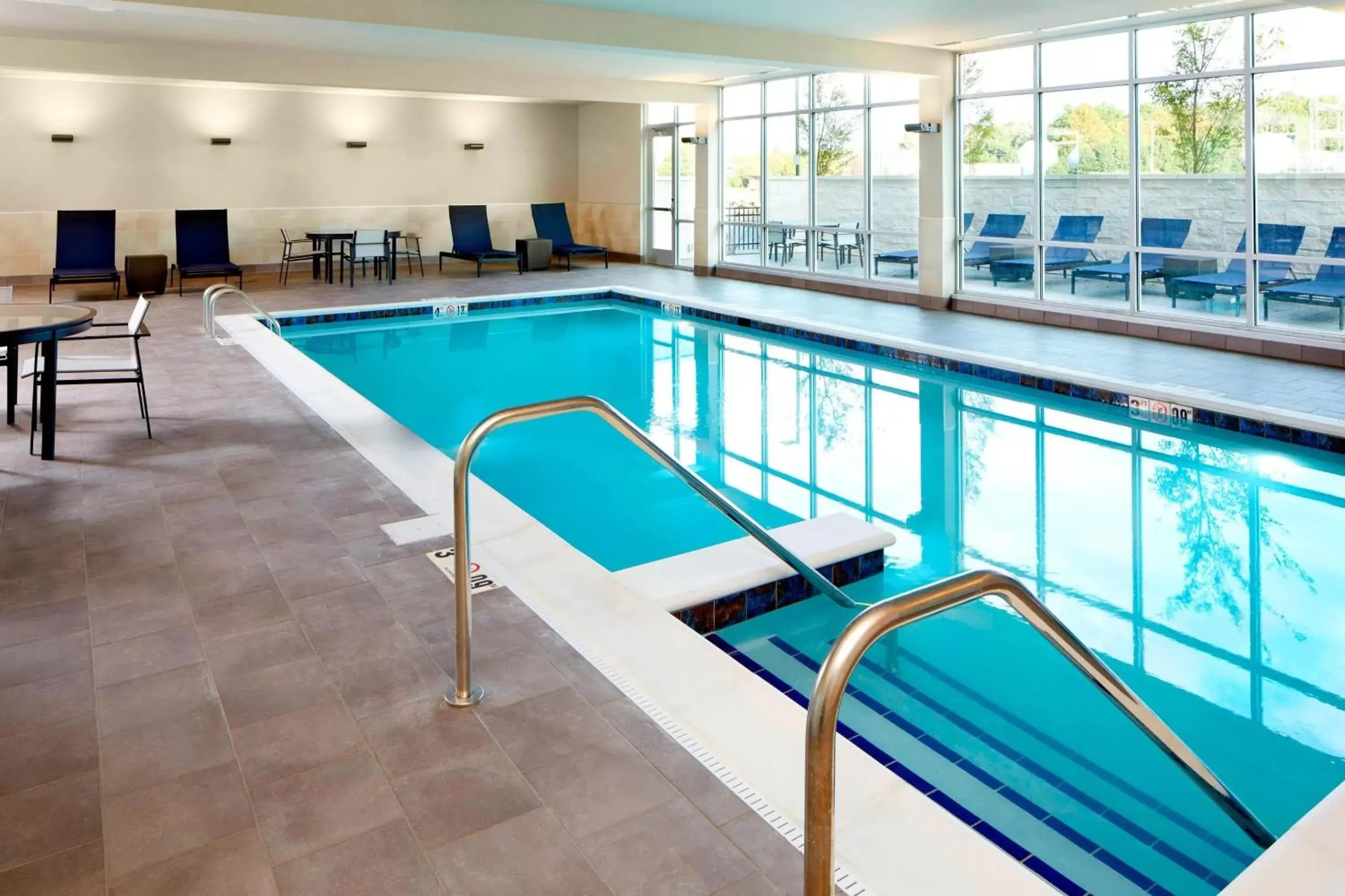 Swimming Pool in SpringHill Suites by Marriott Columbus Easton Area