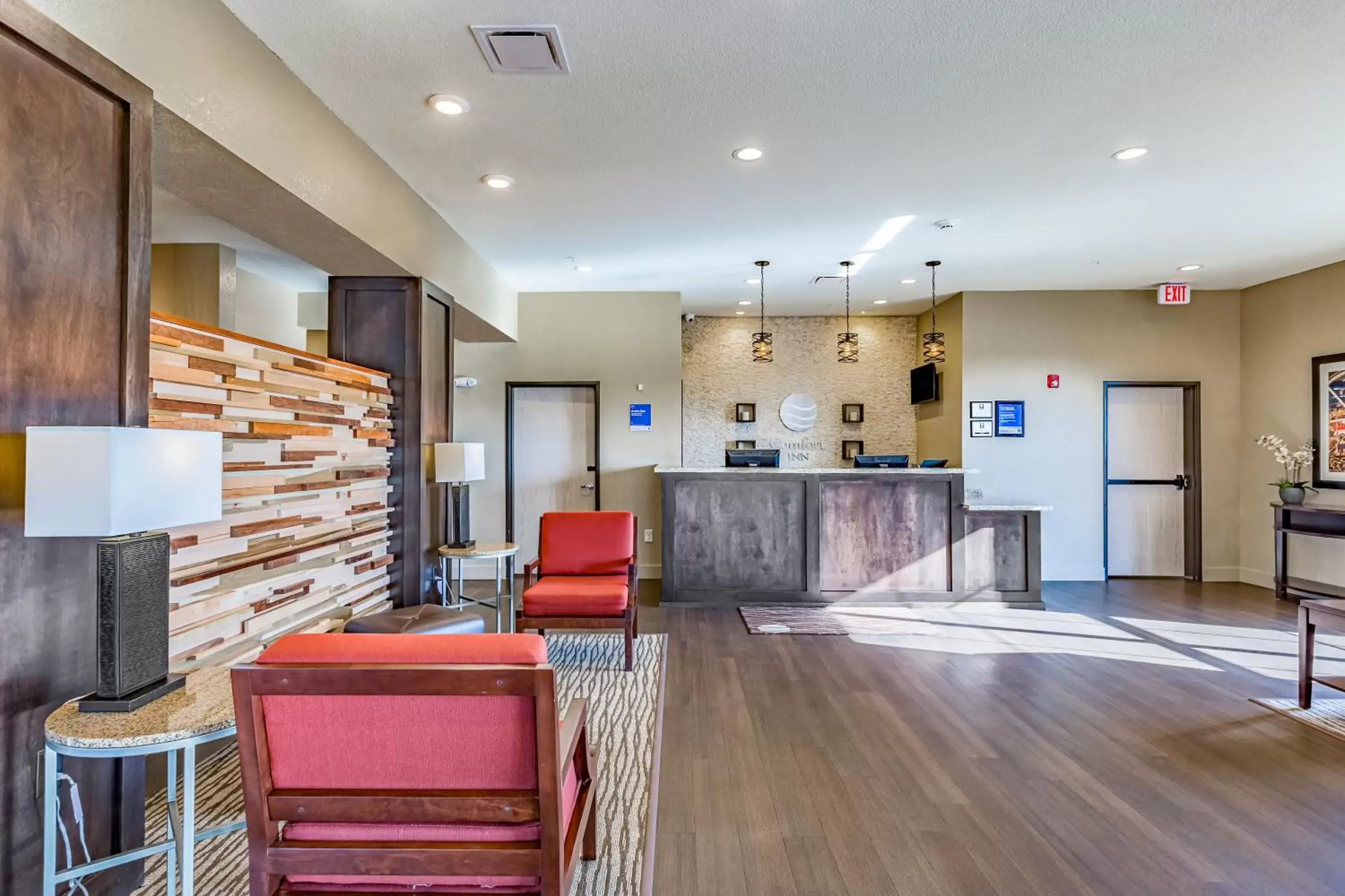 Lobby/Reception in Comfort Inn Altoona-Des Moines