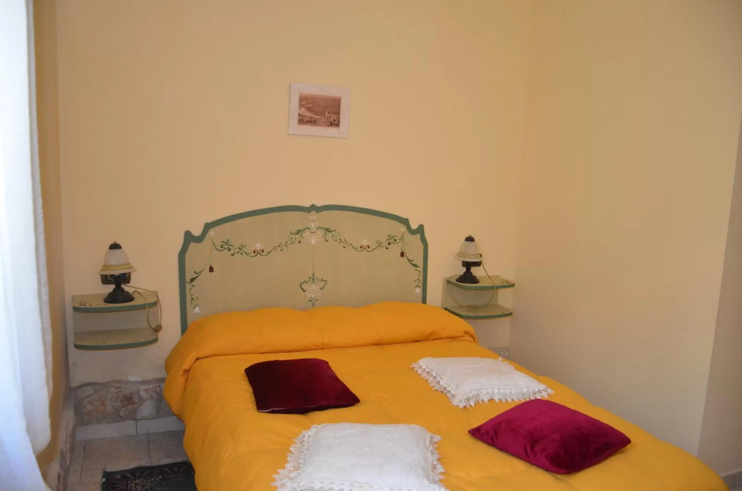 Photo of the whole room, Bed in B&B La Terrazza Del Subasio