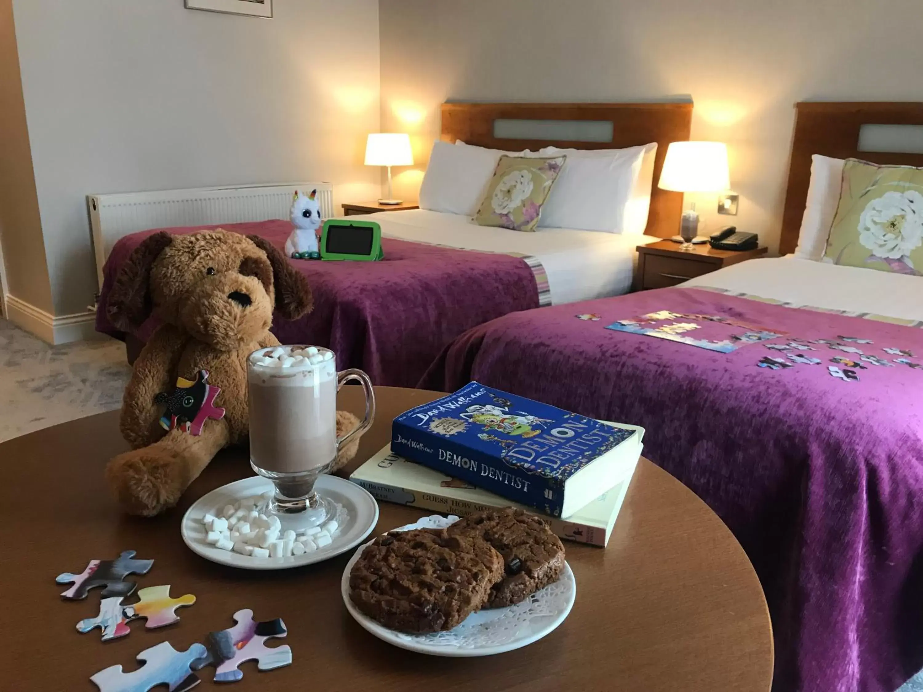 Family, Bed in Raheen Woods Hotel