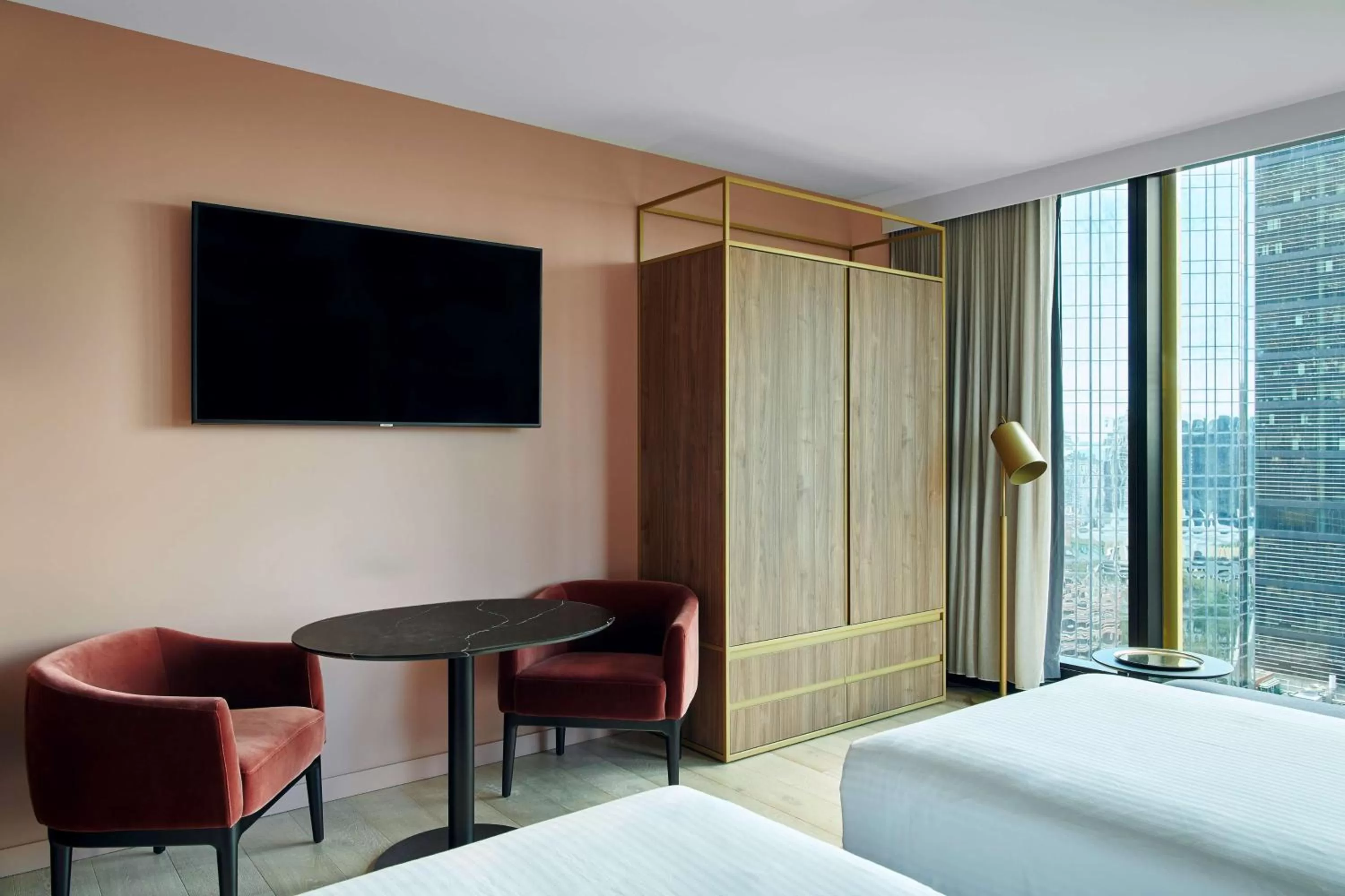 Bedroom, Bed in Quincy Hotel Melbourne