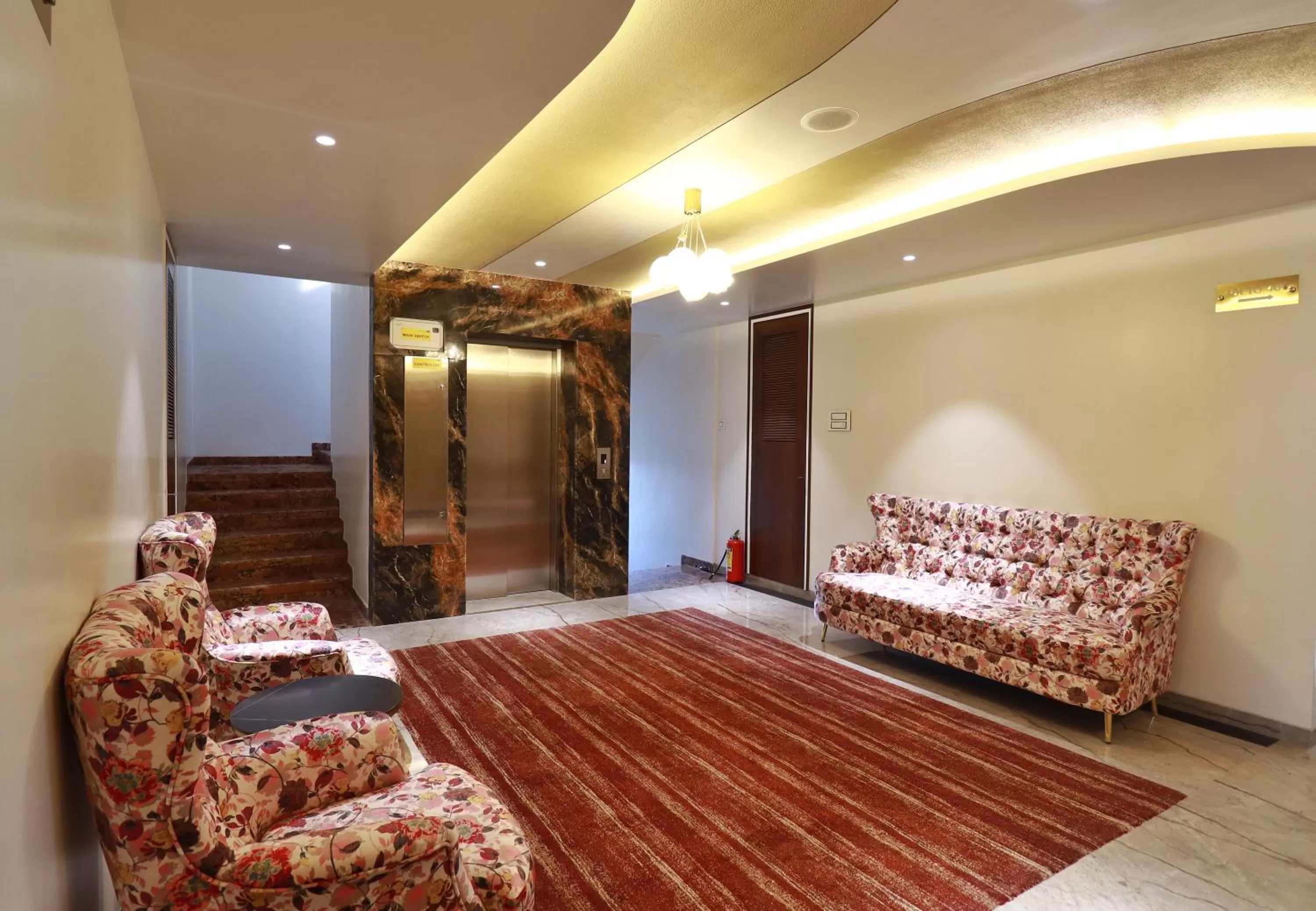 Seating area in Four Petals Executive by LHMS