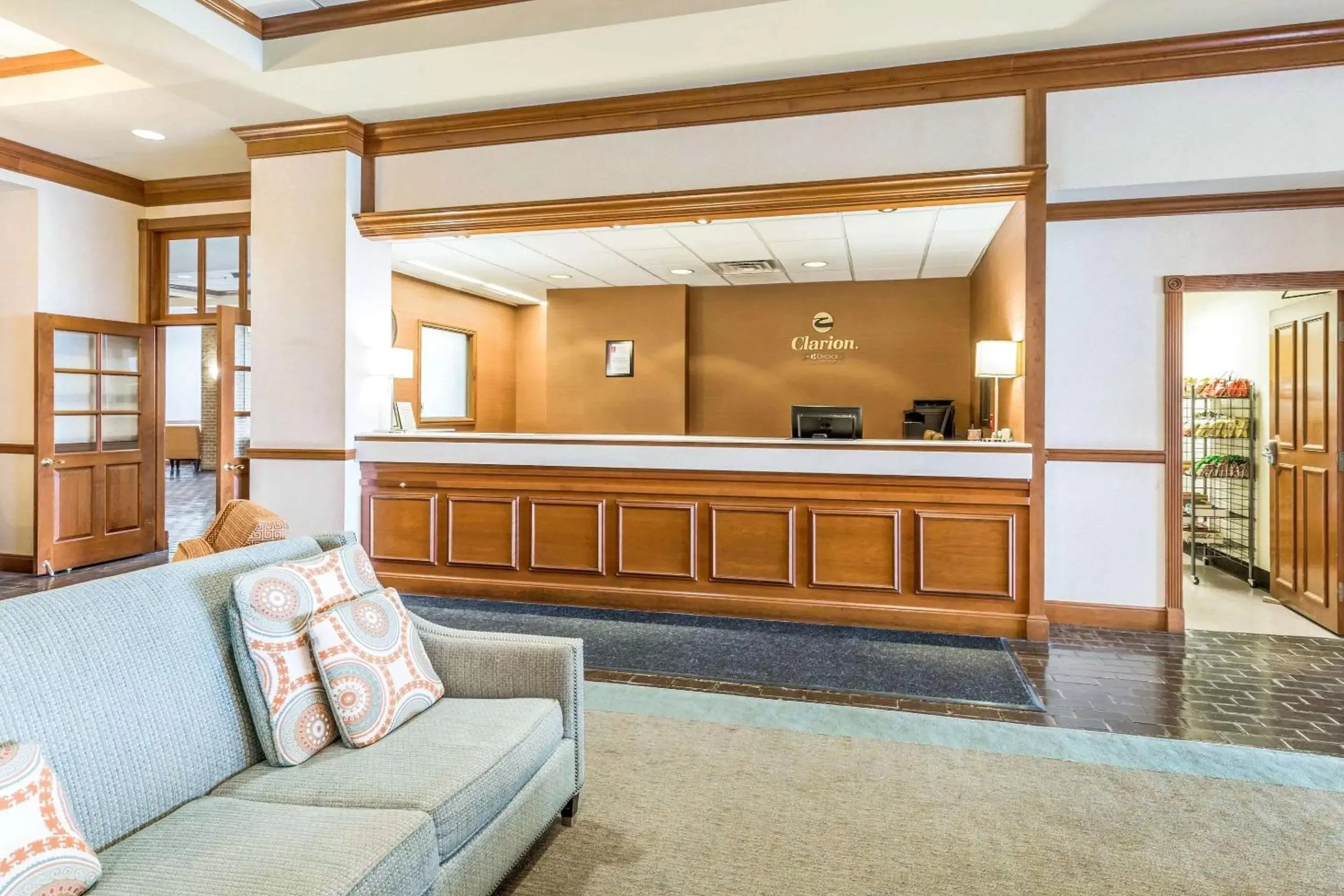 Lobby or reception, Lobby/Reception in Clarion Inn Frederick Event Center