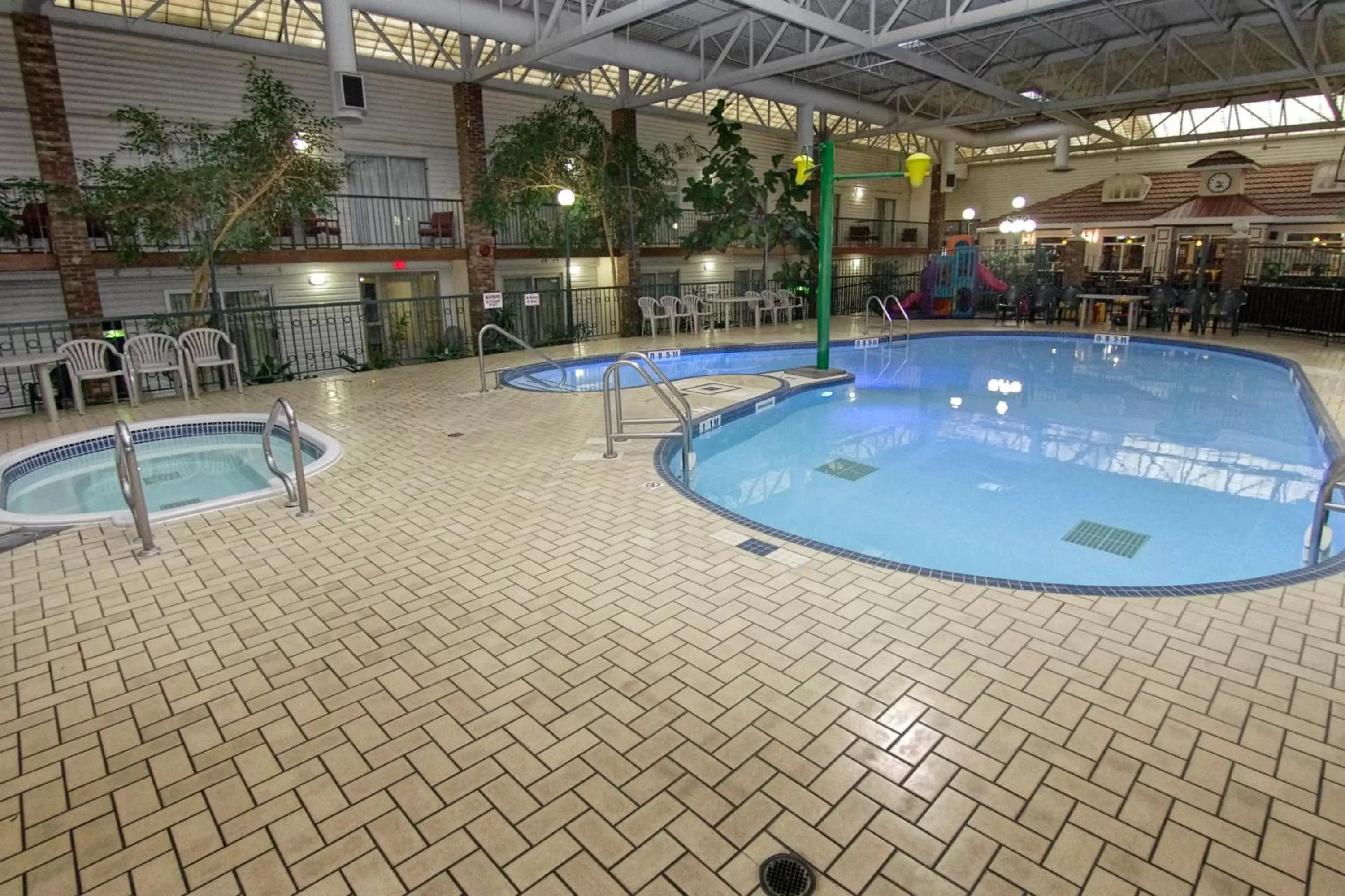 Swimming Pool in Victoria Inn Hotel & Convention Centre Brandon