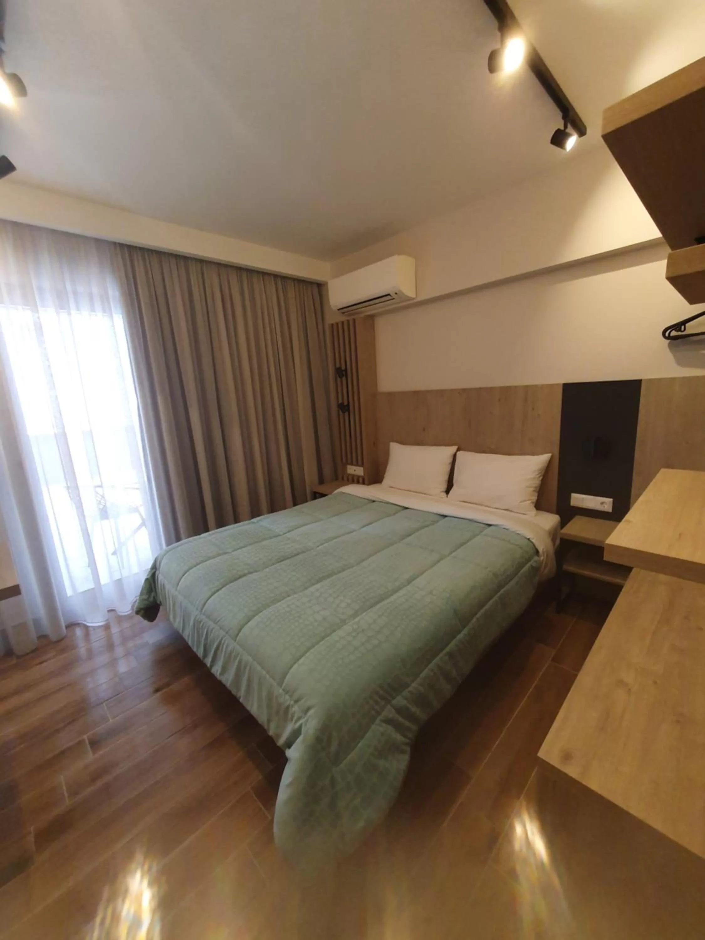 Bed in EUPHORIA ''Staying in Pleasure''