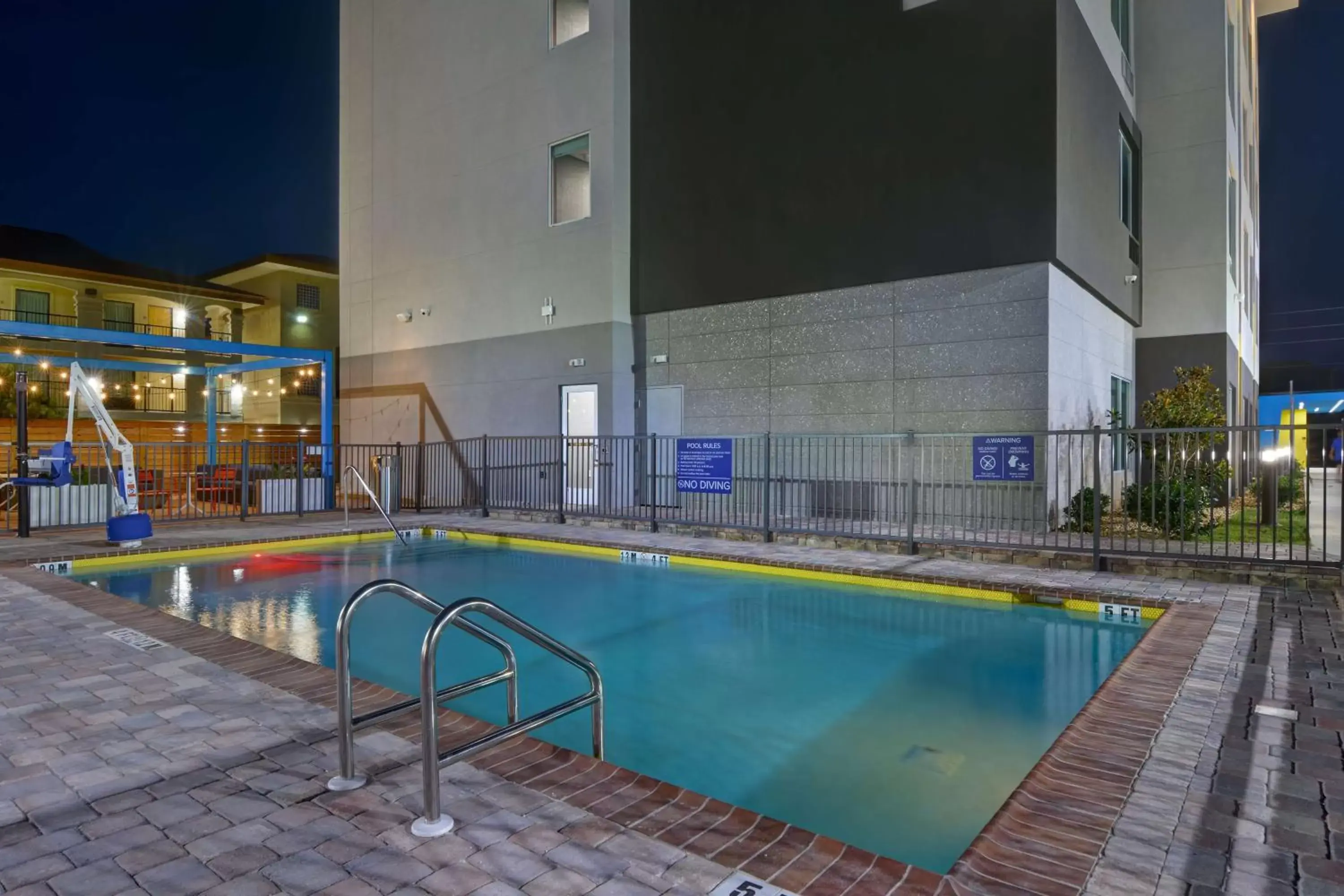 Pool view, Swimming Pool in Tru By Hilton Fort Walton Beach, Fl