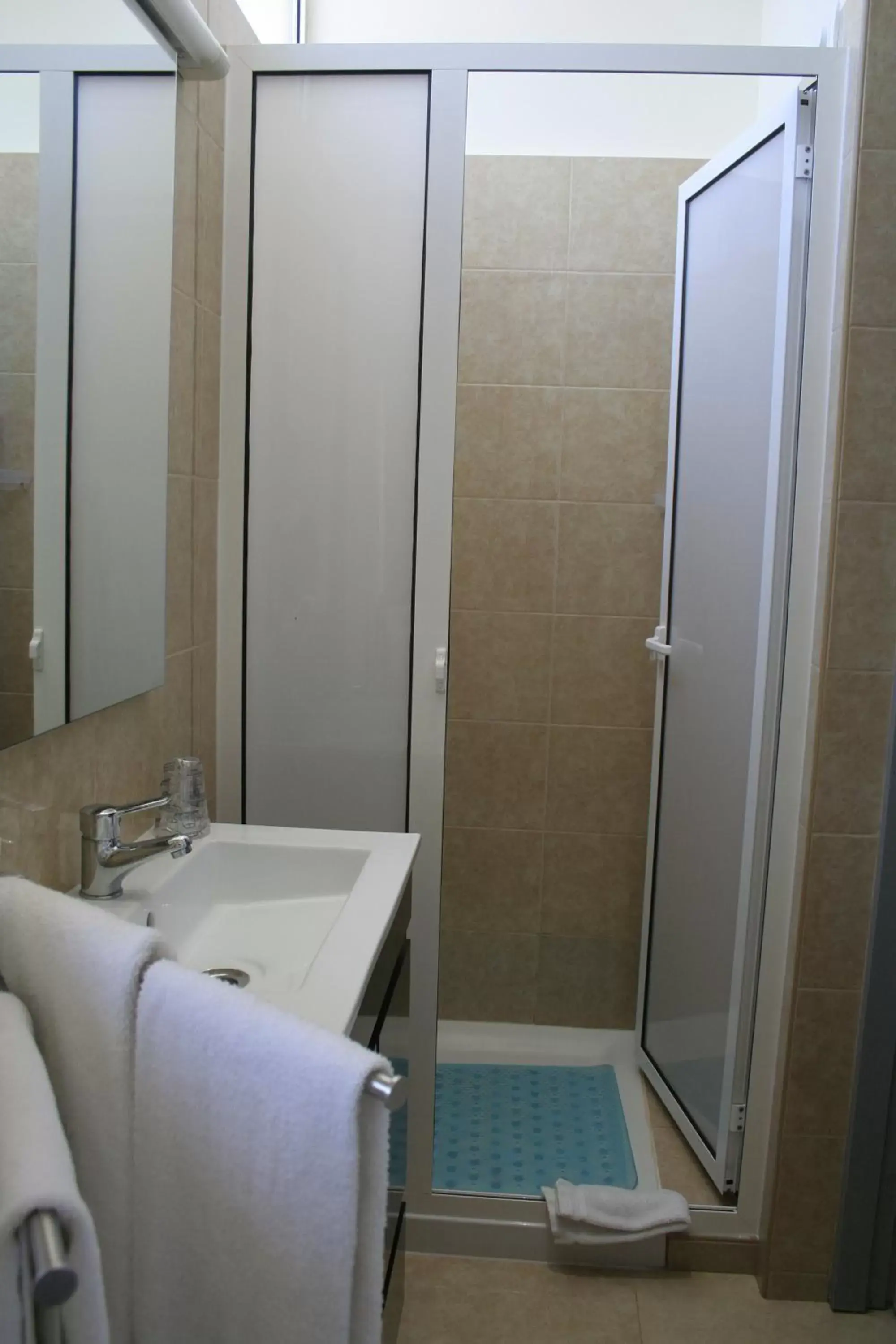 Bathroom in Hotel Estoril Porto