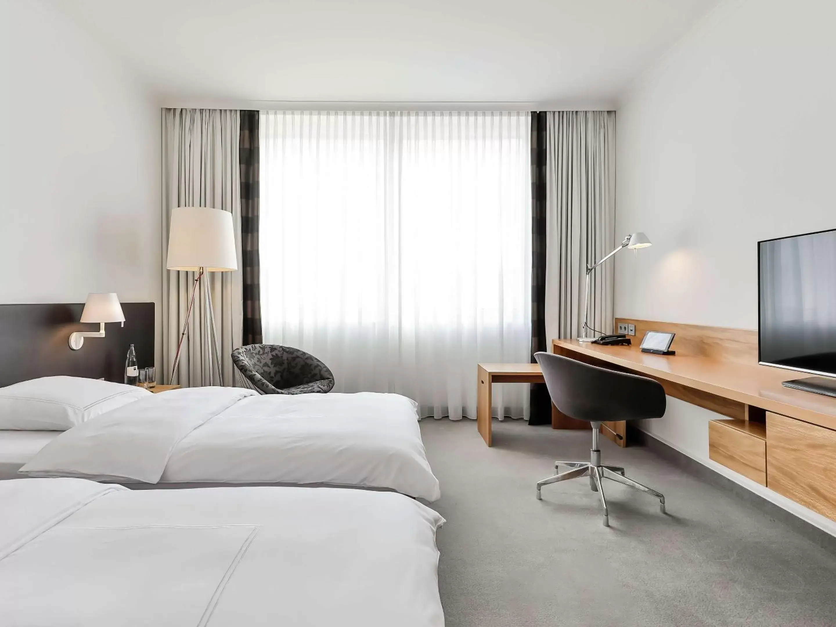 Bedroom, Bed in Dorint City-Hotel Bremen
