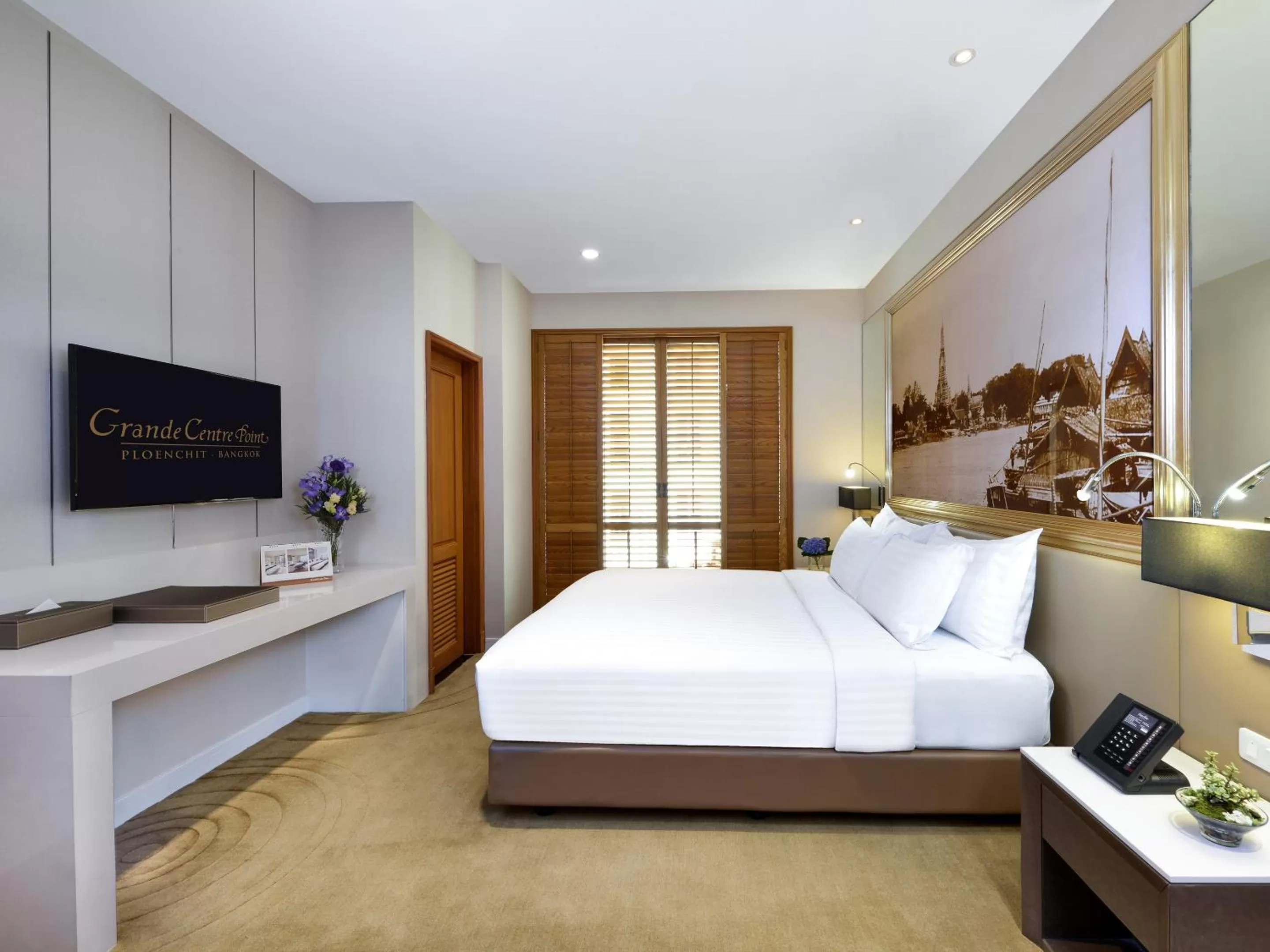 TV and multimedia, Bed in Grande Centre Point Ploenchit